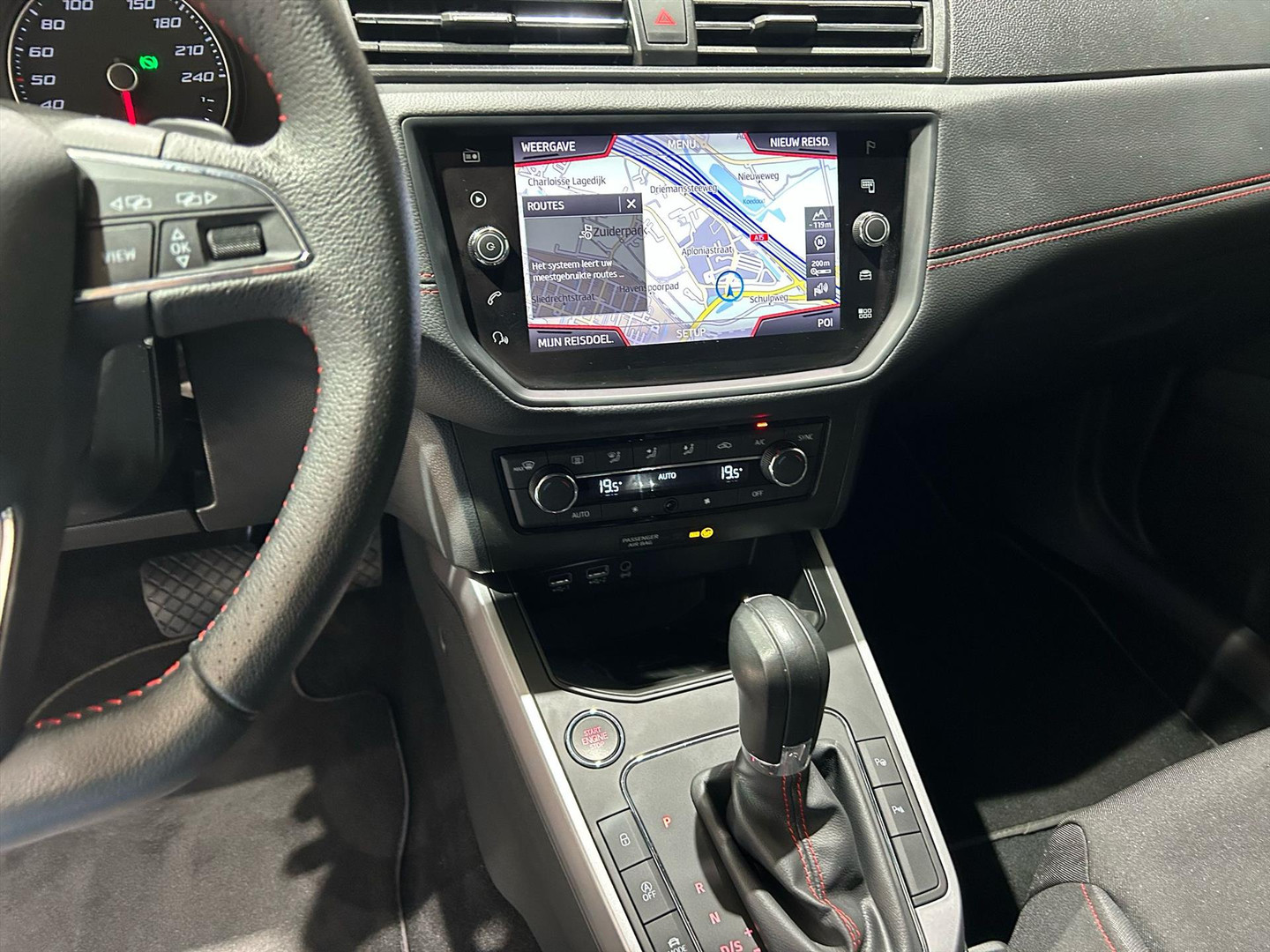 SEAT SEAT