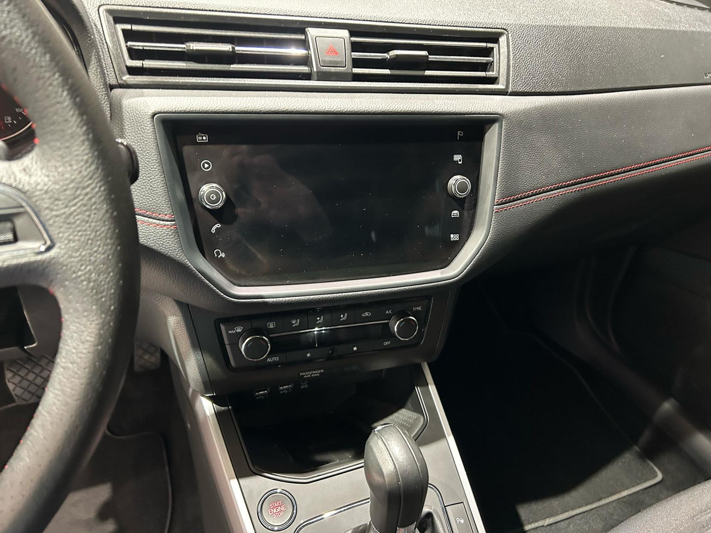SEAT SEAT
