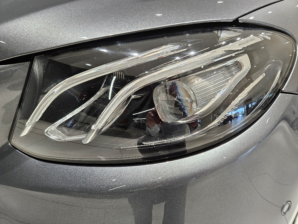 Mercedes-Benz Mercedes-Benz