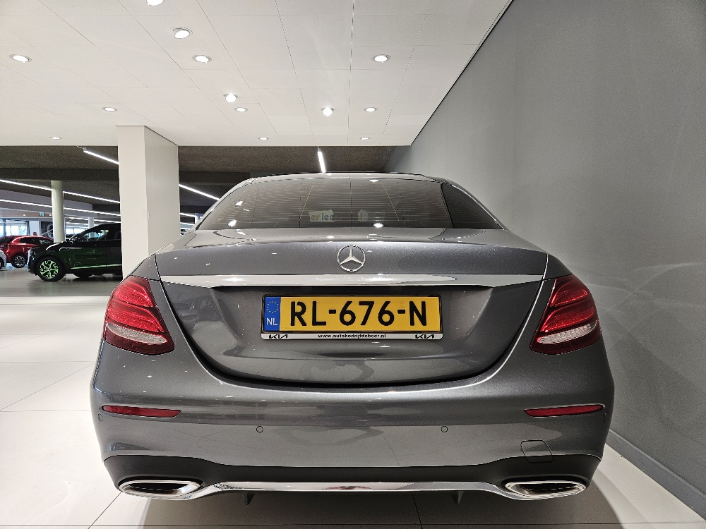Mercedes-Benz Mercedes-Benz