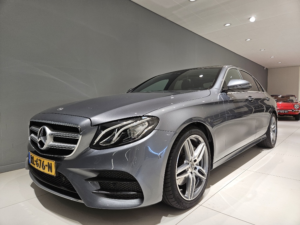 Mercedes-Benz Mercedes-Benz
