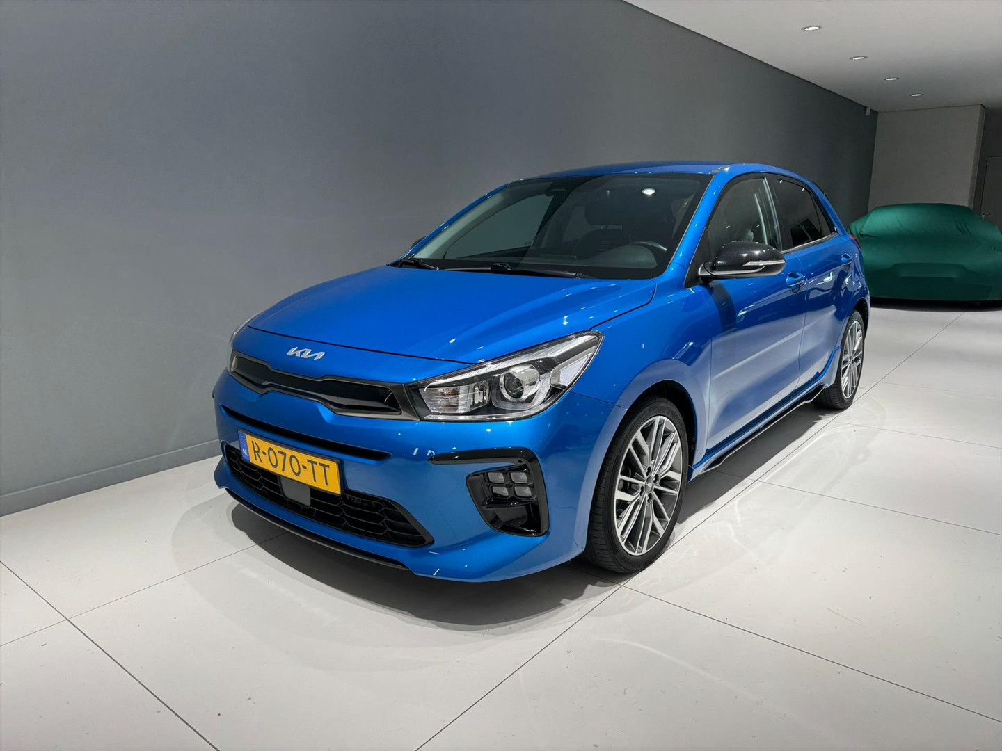 Kia