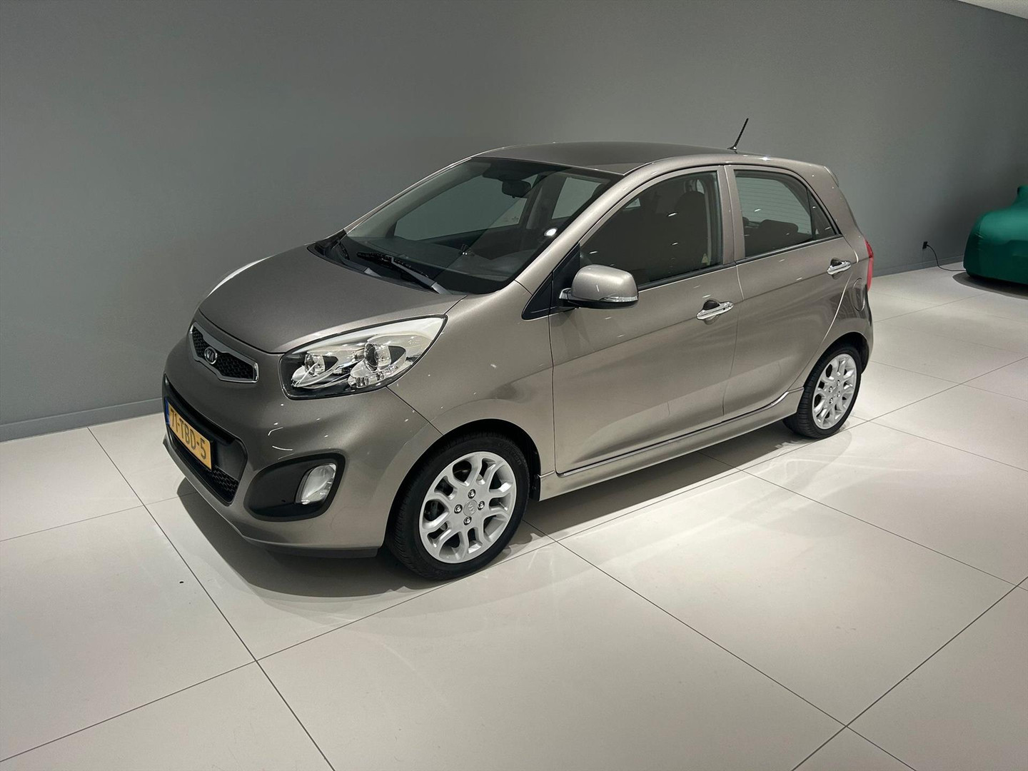 Kia