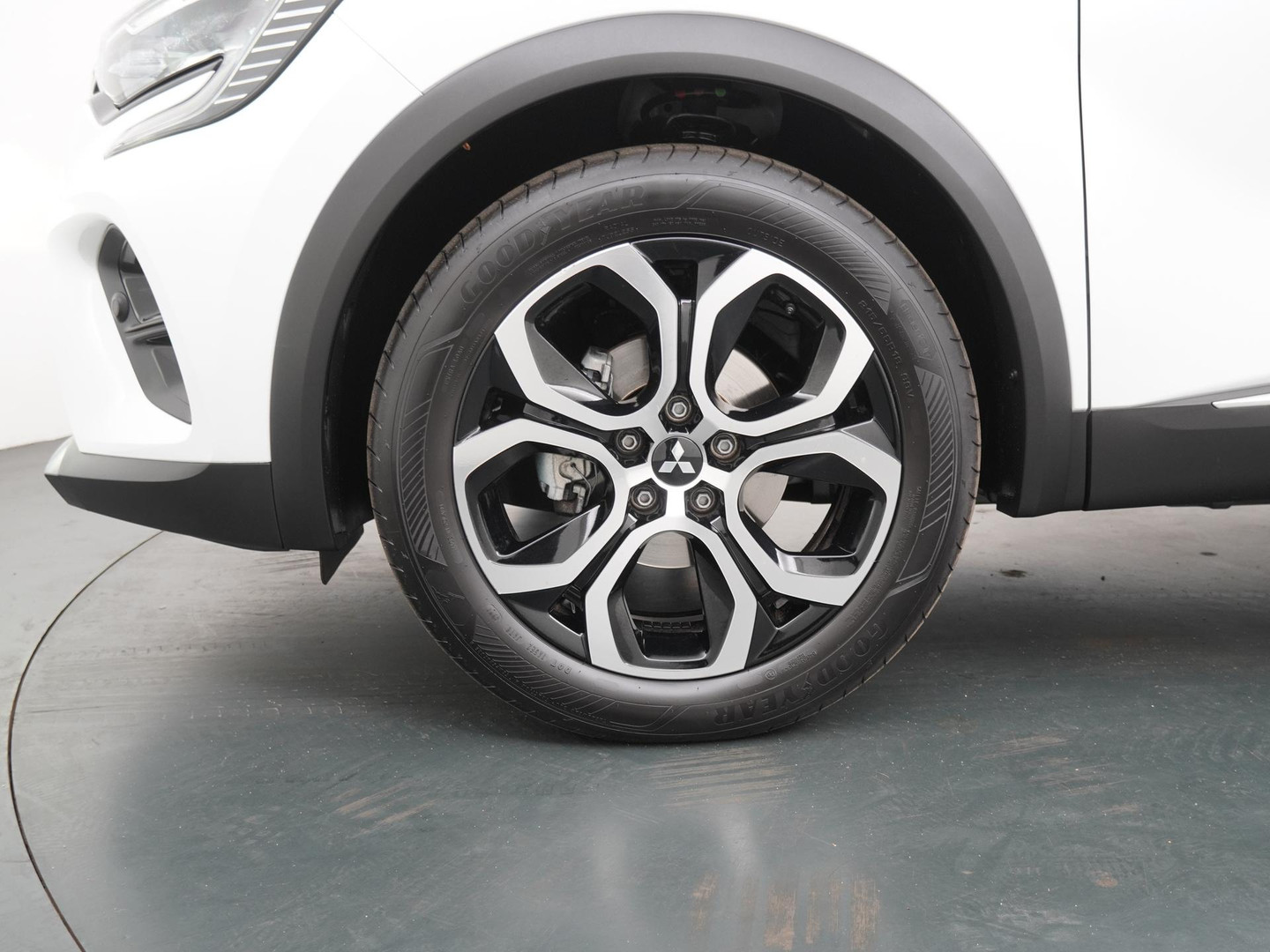 Mitsubishi Mitsubishi