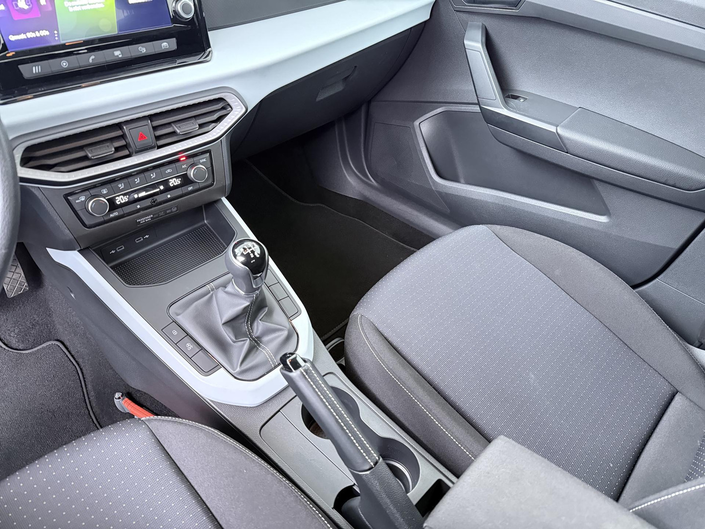SEAT SEAT
