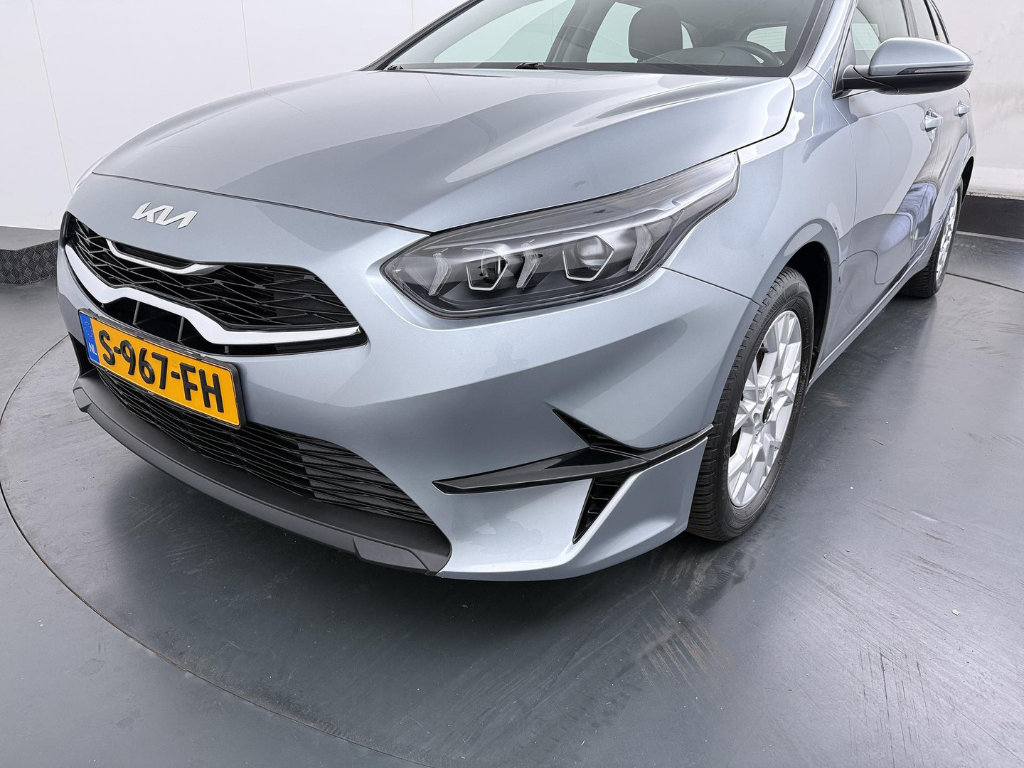 Kia