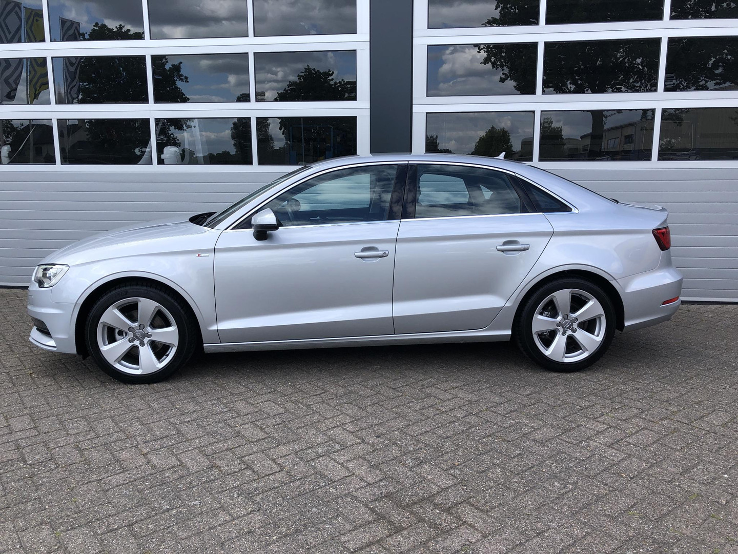 Audi Audi