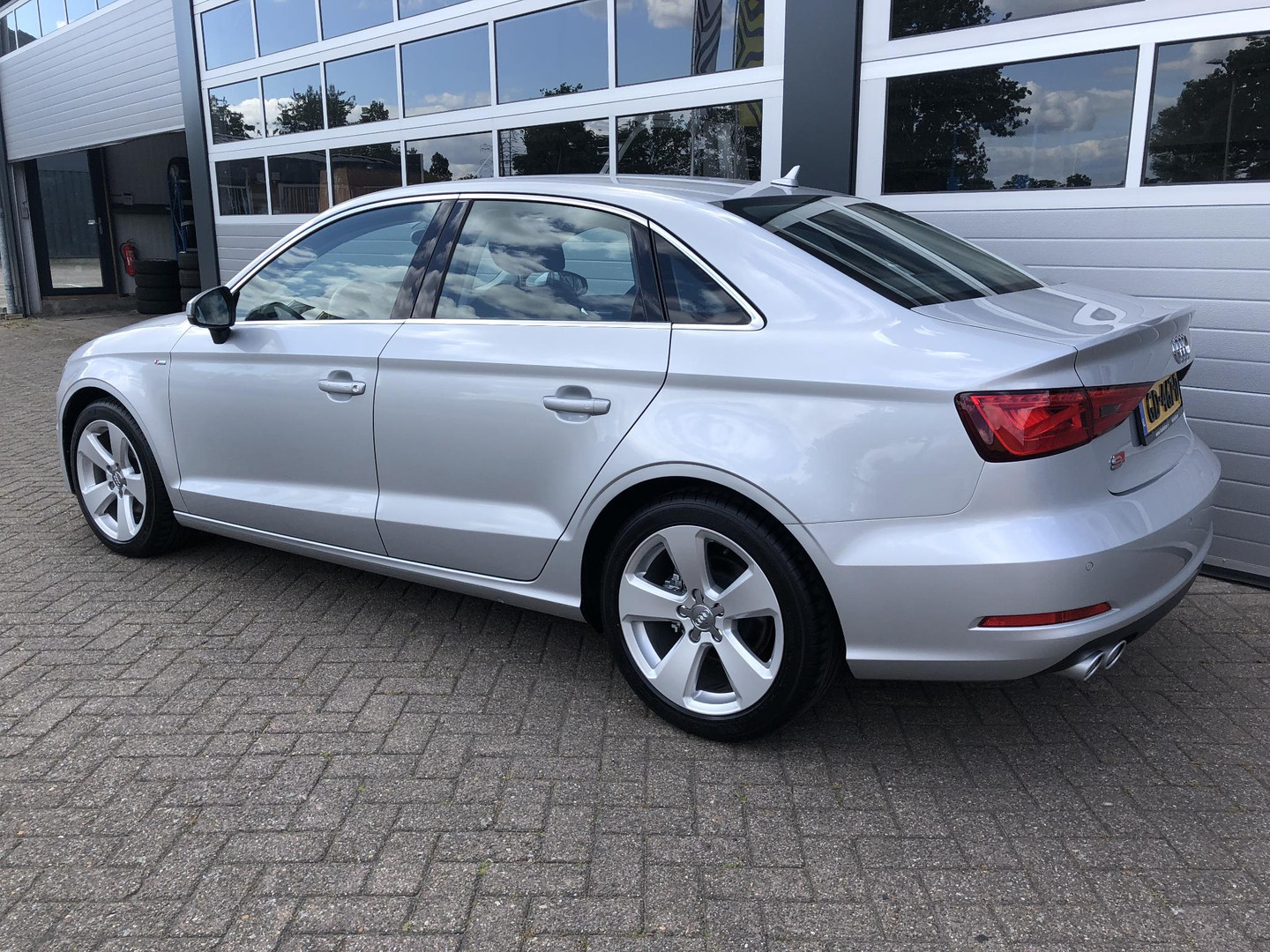 Audi Audi
