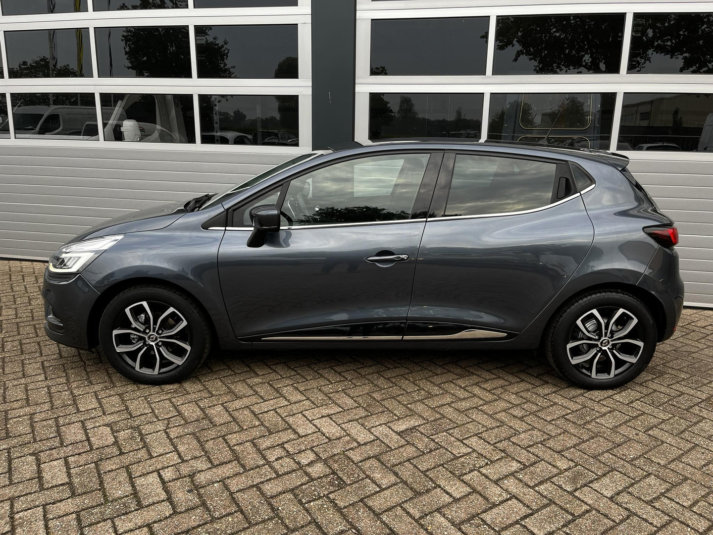 Renault Renault
