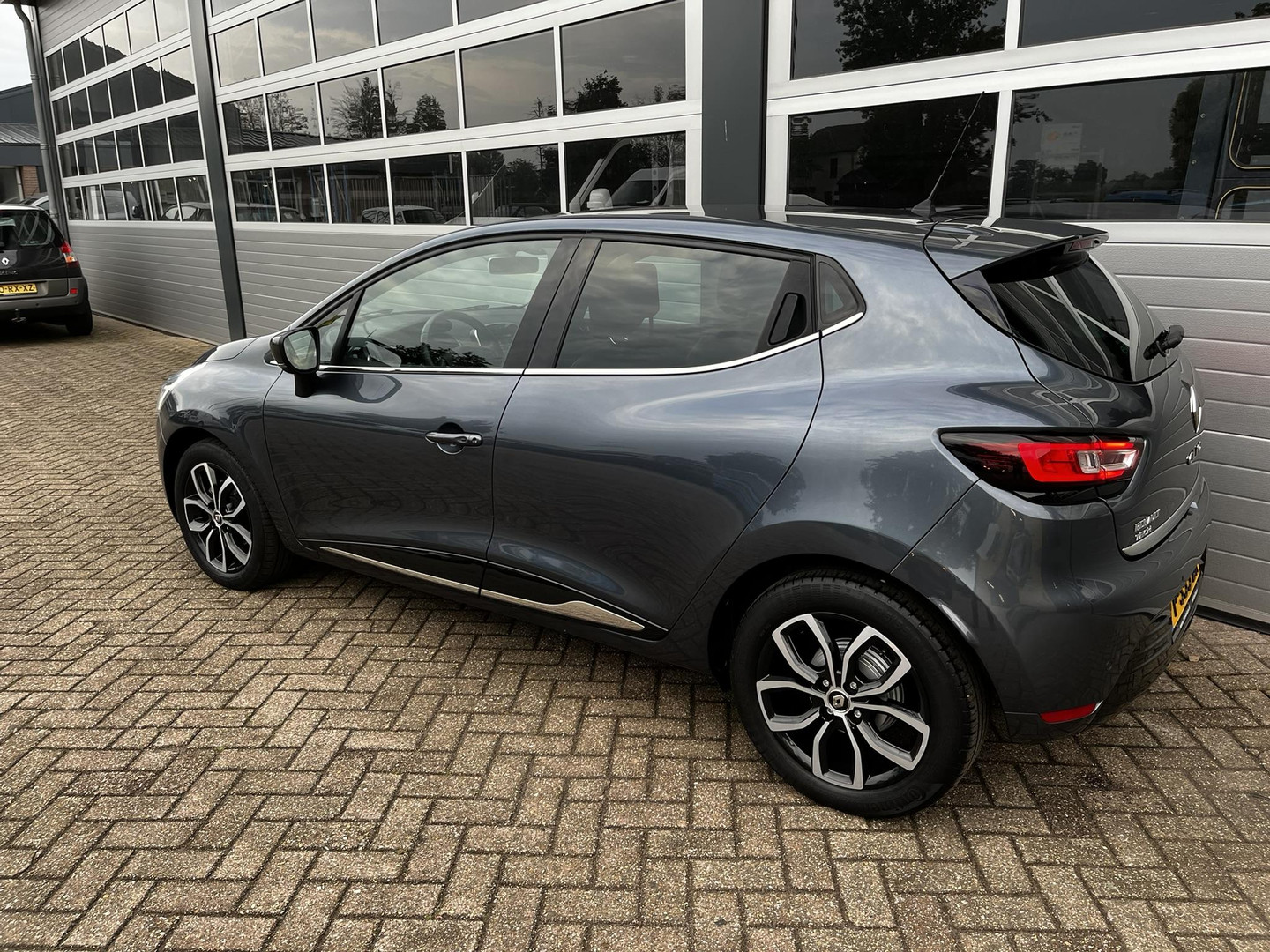 Renault Renault