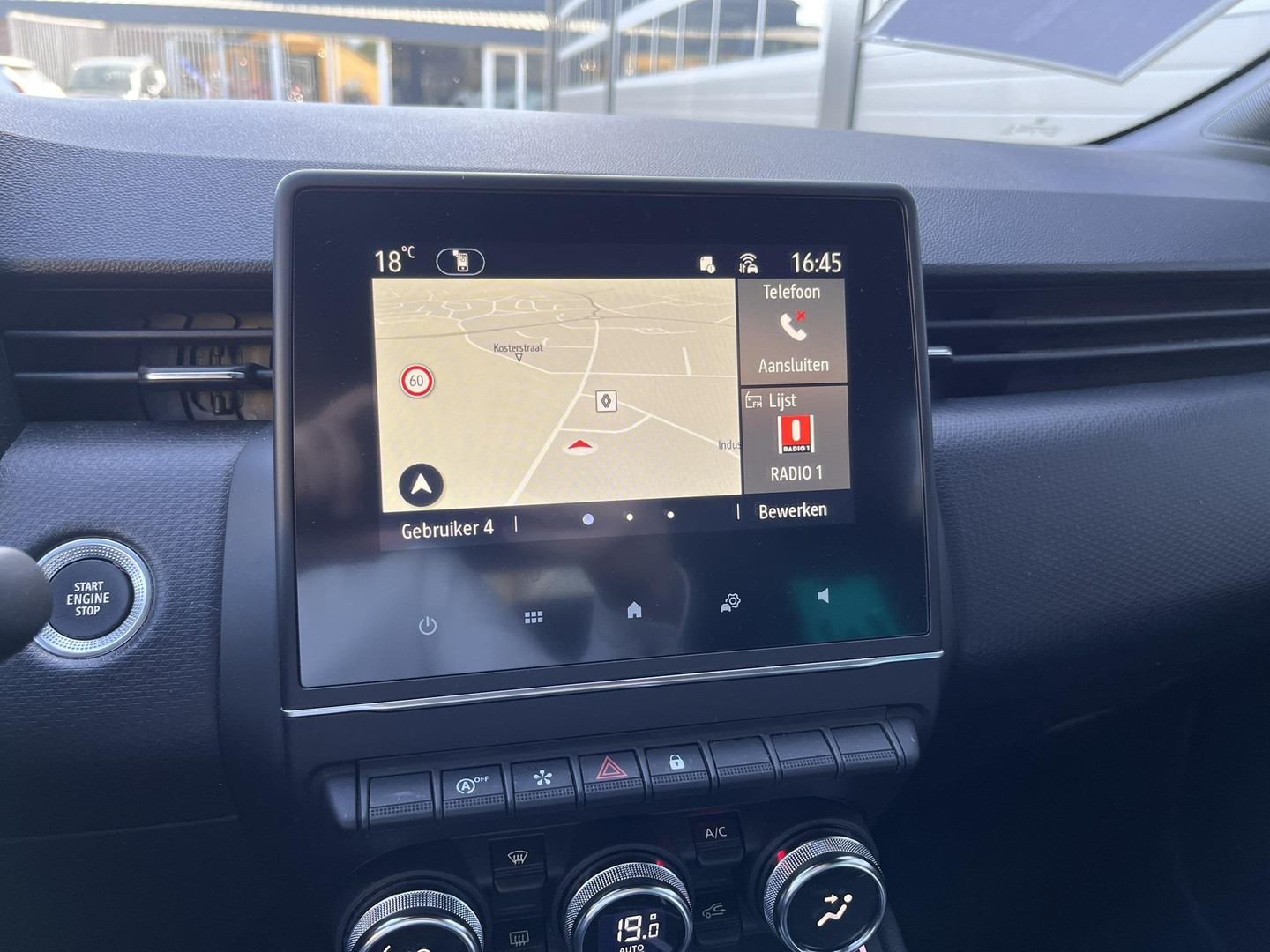 Renault Renault