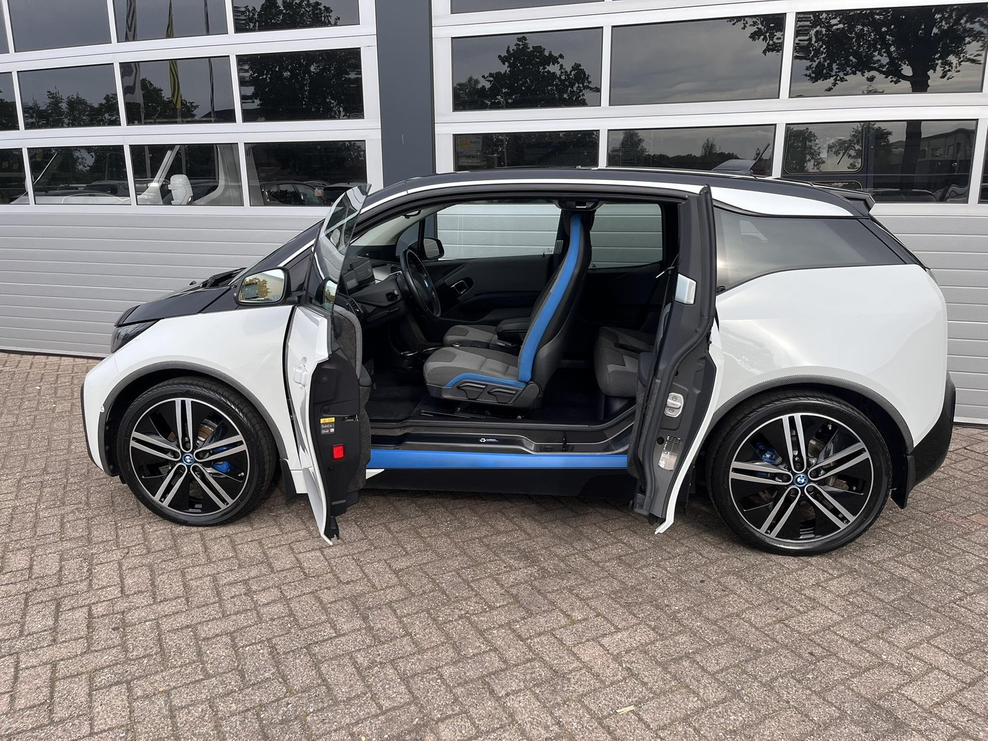 BMW