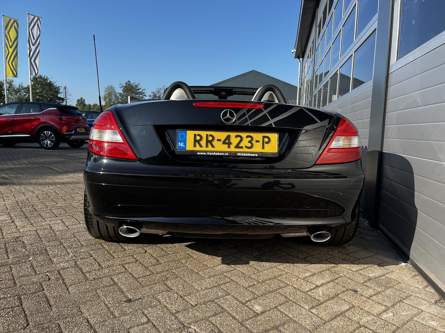 Mercedes-Benz Mercedes-Benz