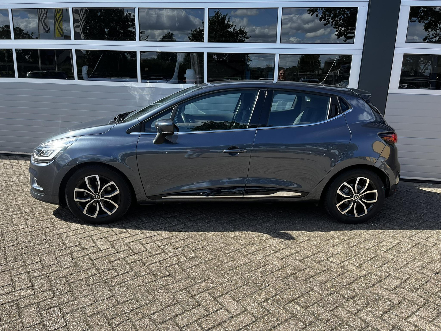 Renault Renault