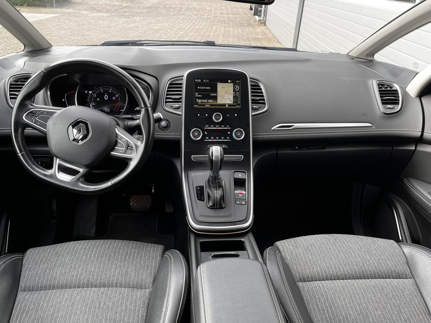 Renault Renault