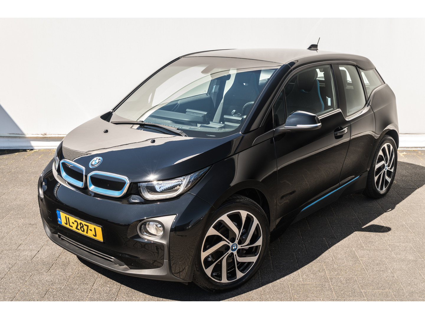 BMW BMW
