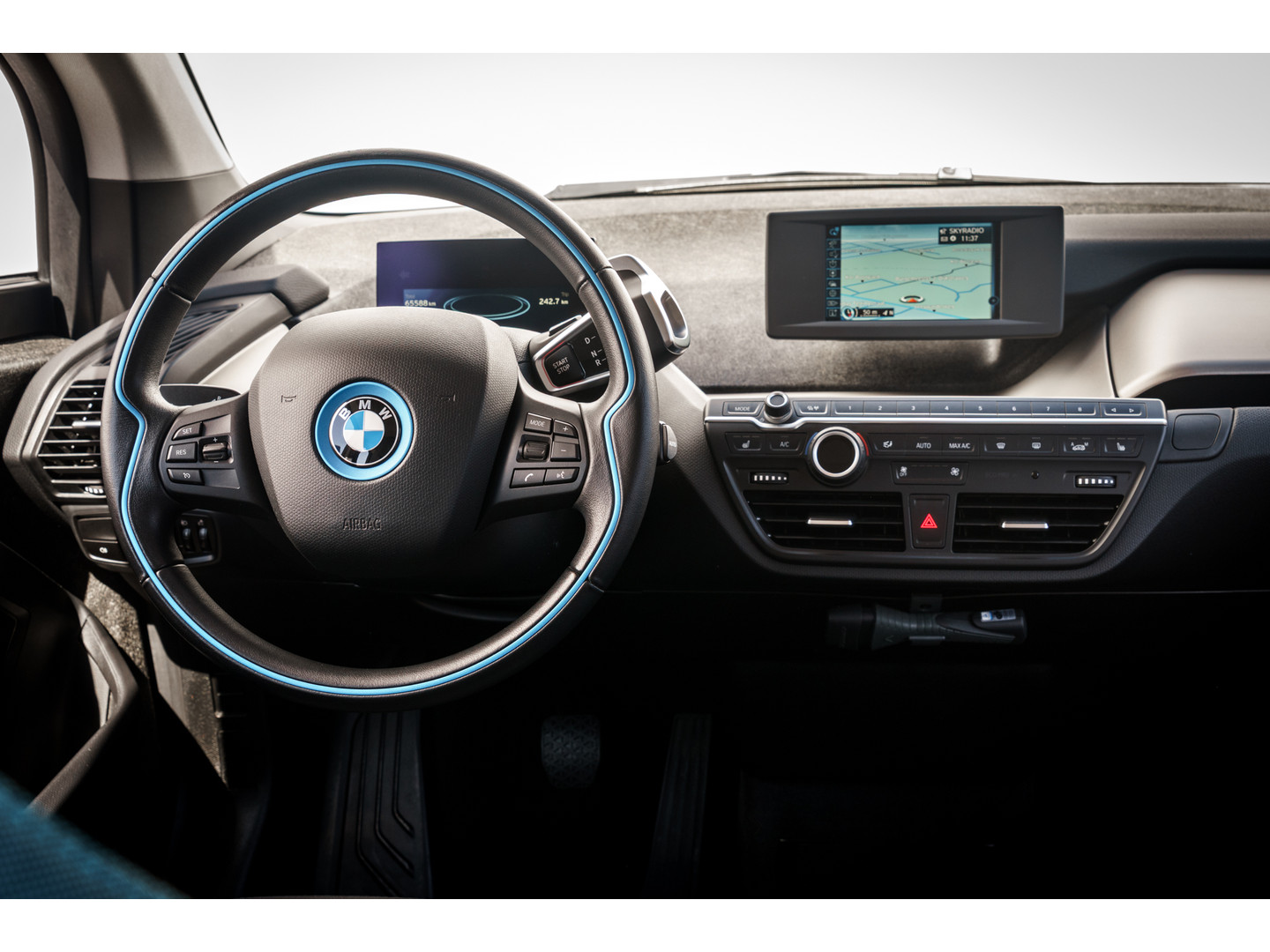 BMW BMW