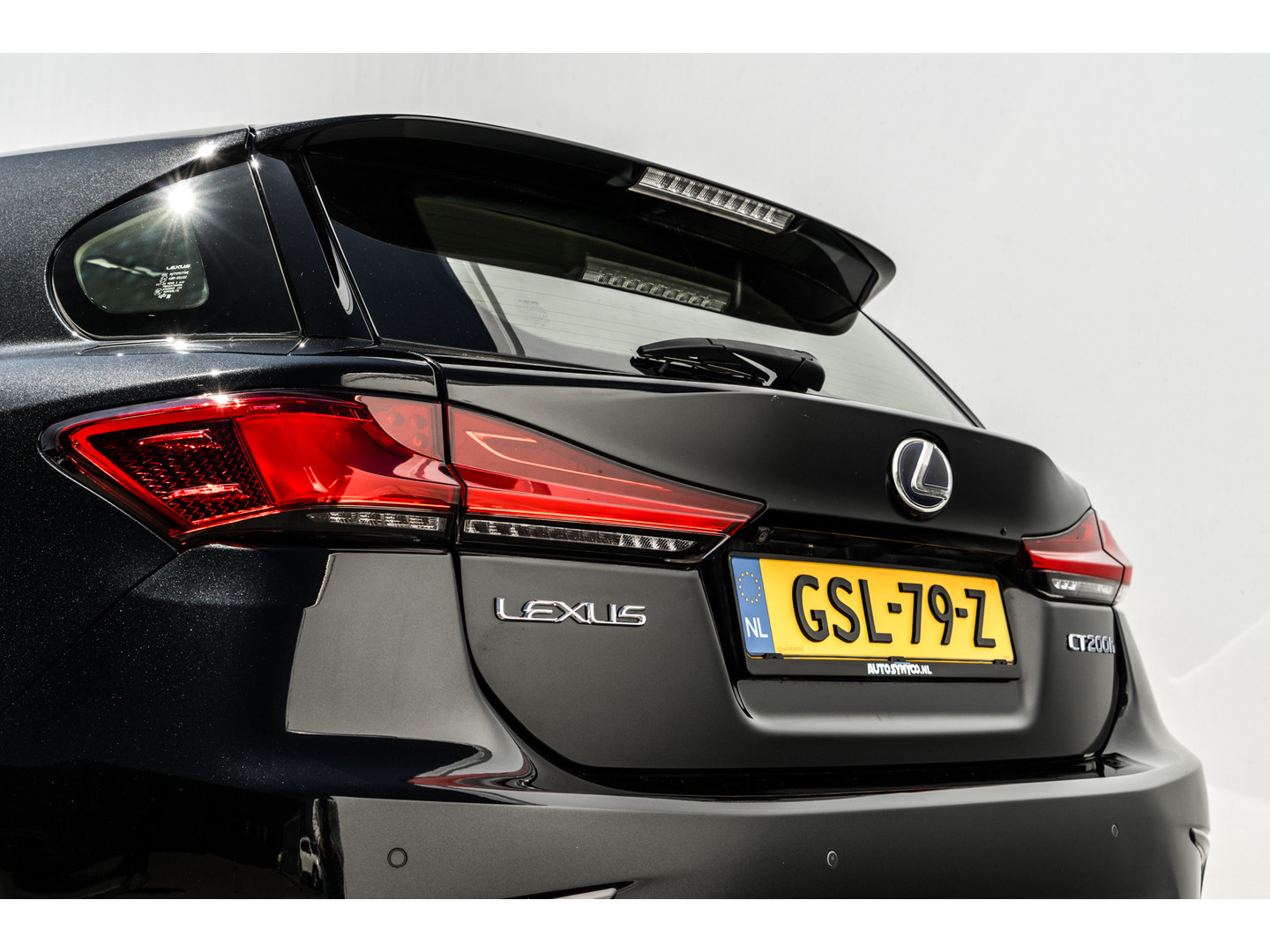 Lexus