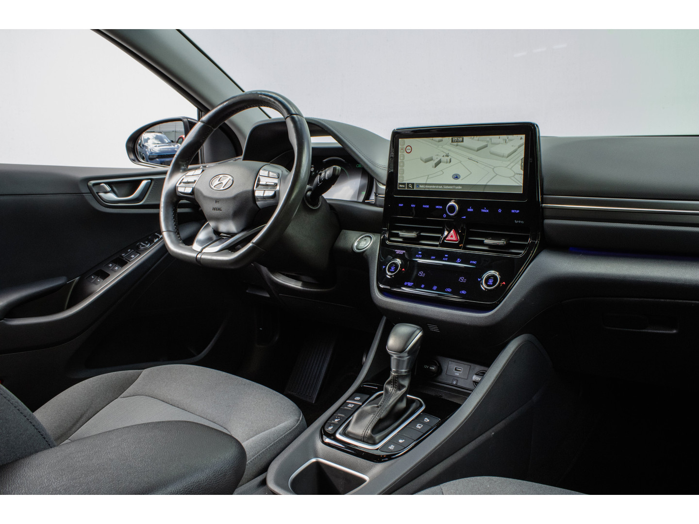 Hyundai Hyundai