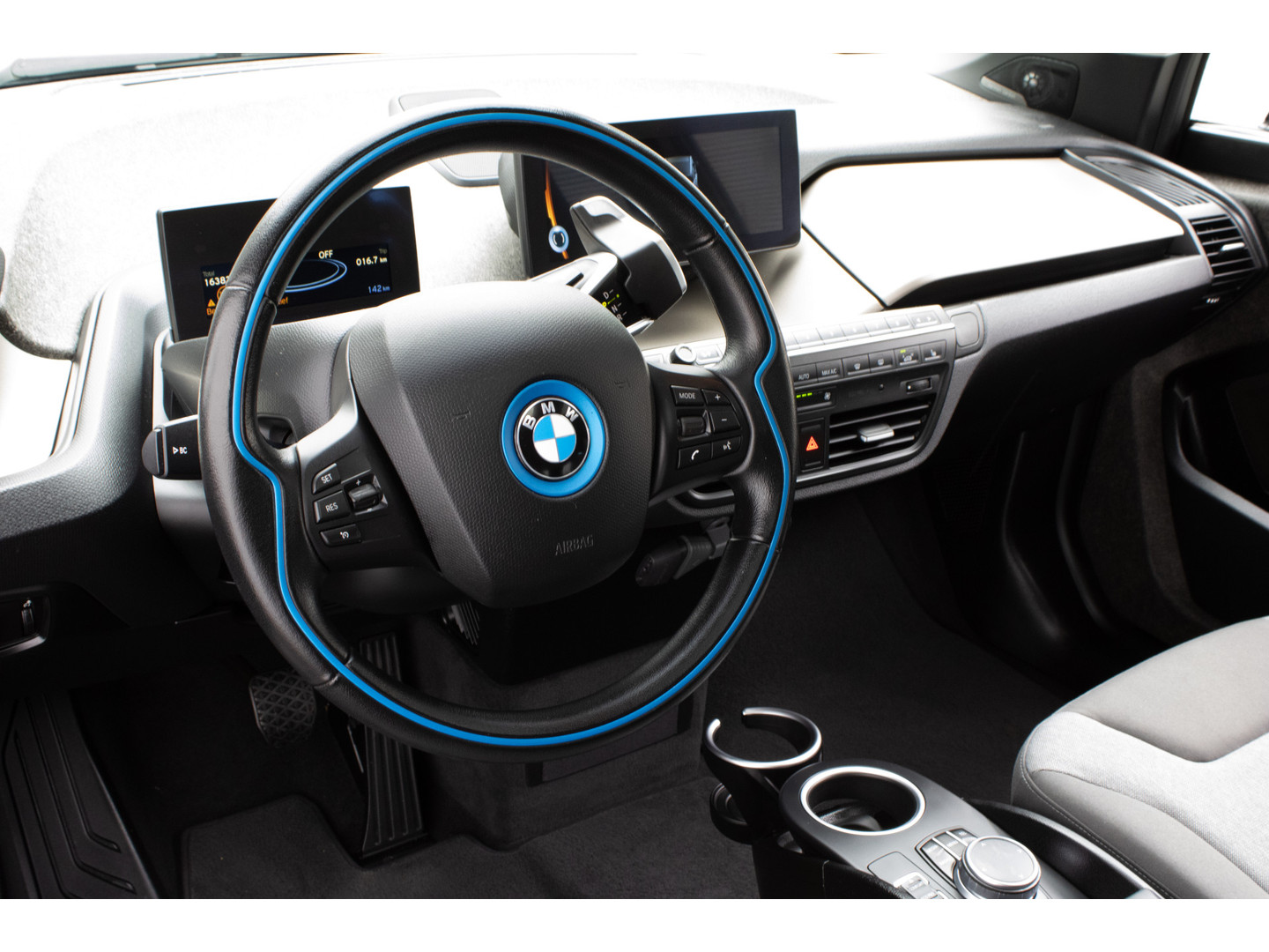 BMW BMW
