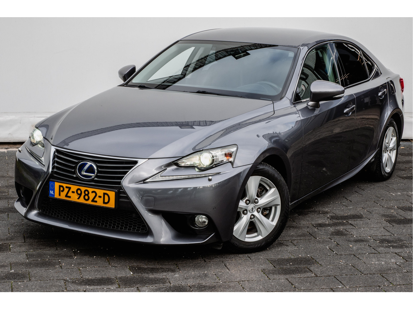 Lexus Lexus