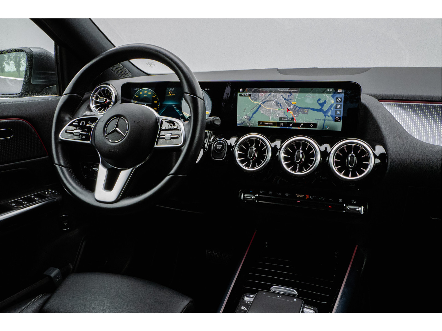 Mercedes-Benz Mercedes-Benz