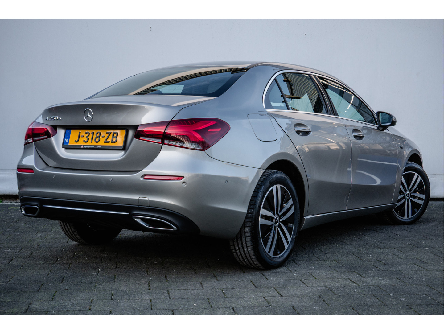 Mercedes-Benz Mercedes-Benz