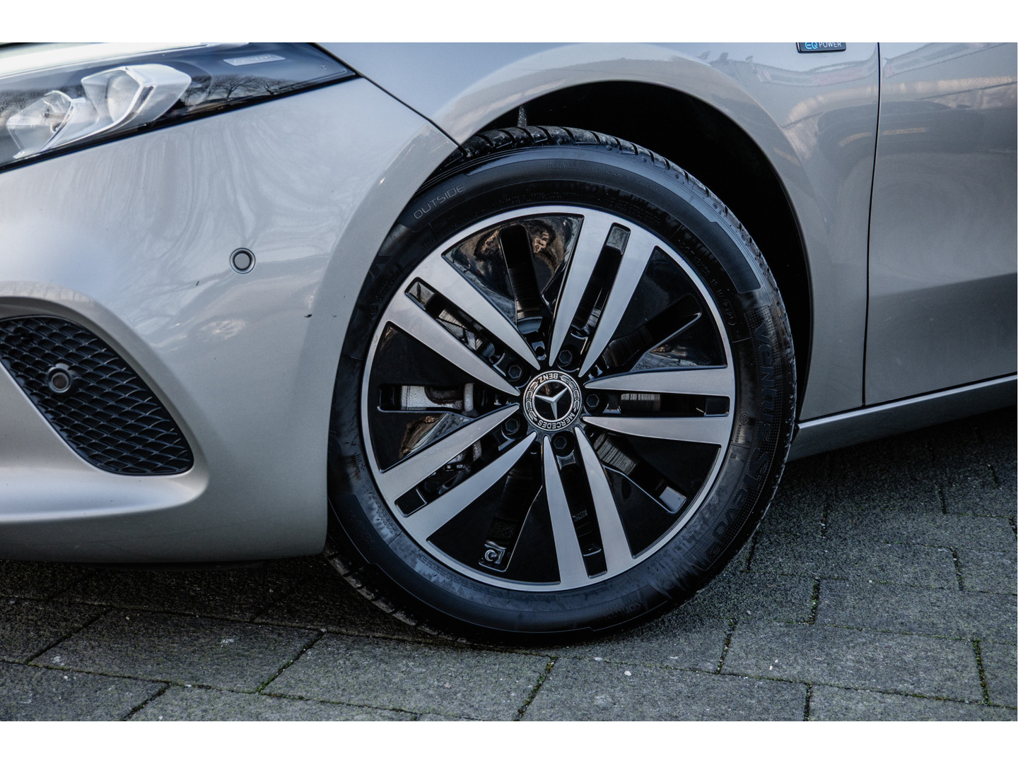 Mercedes-Benz Mercedes-Benz