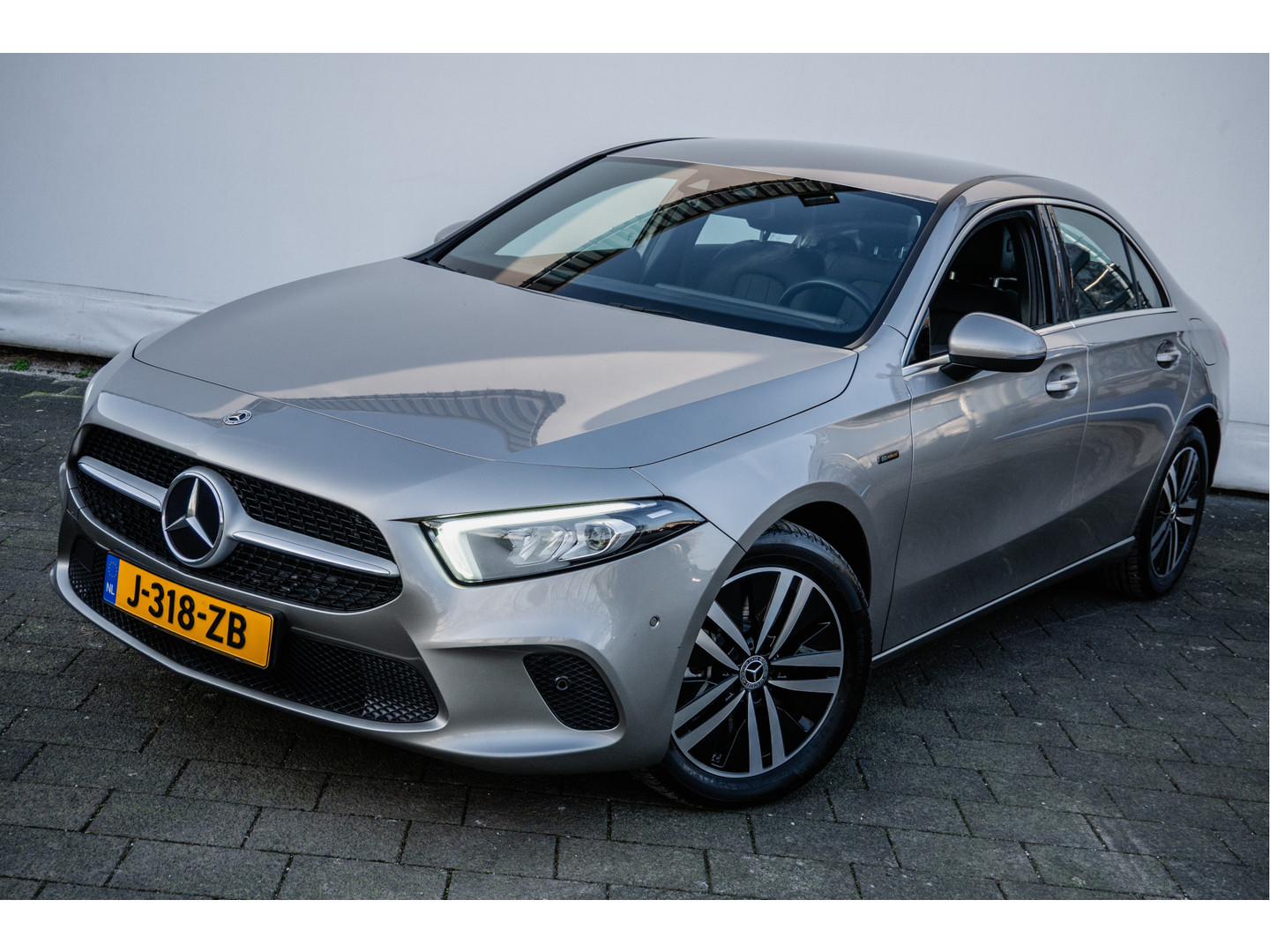 Mercedes-Benz Mercedes-Benz