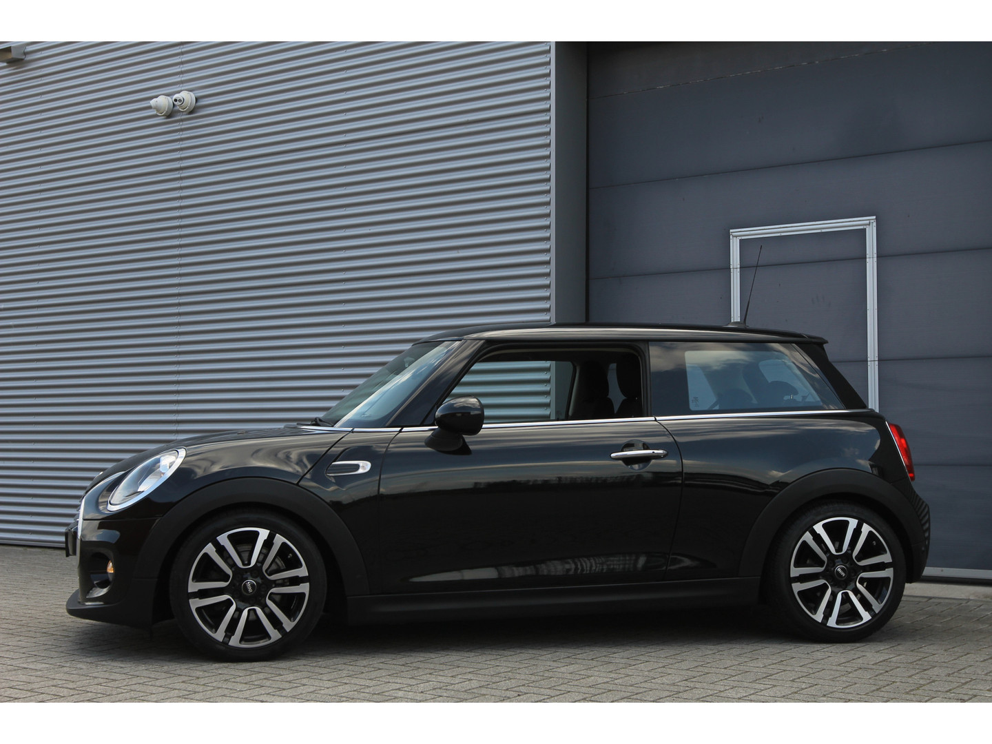 MINI