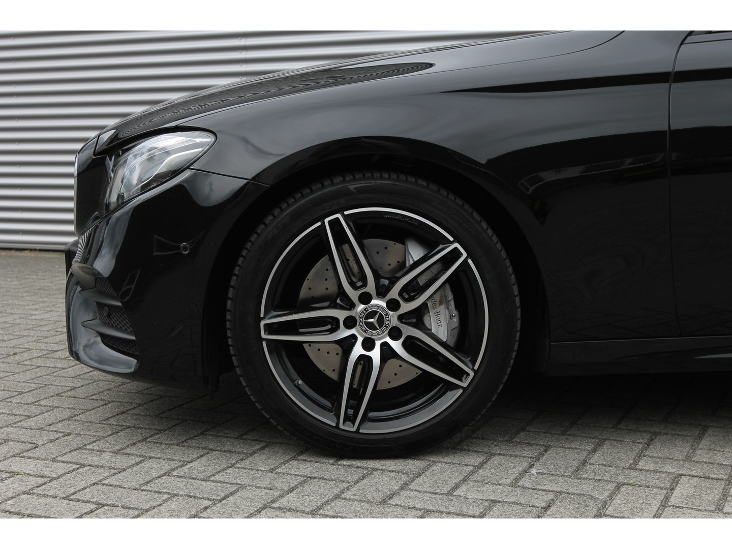 Mercedes-Benz Mercedes-Benz