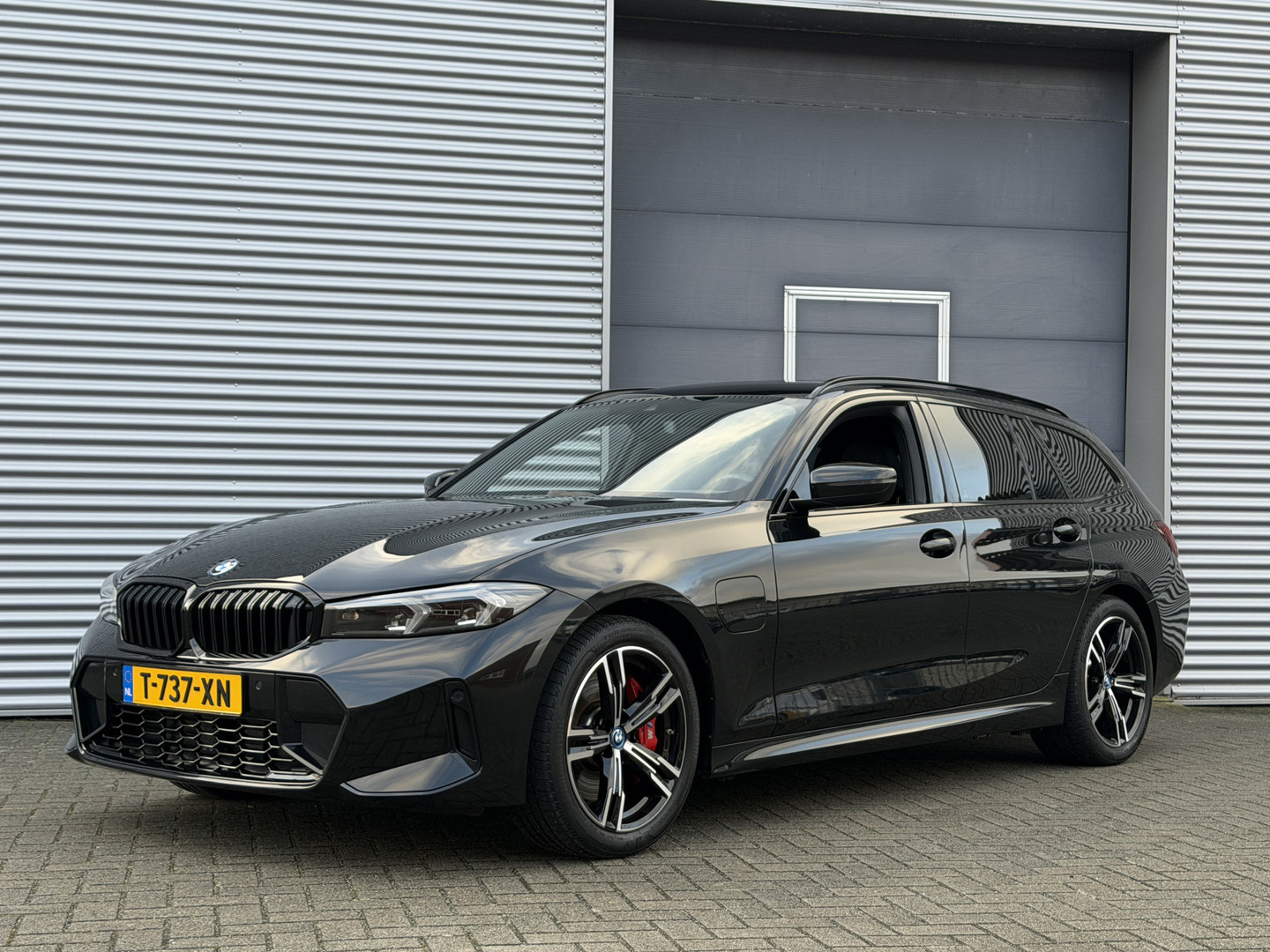 BMW BMW