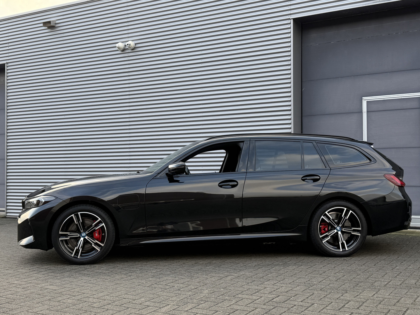 BMW BMW
