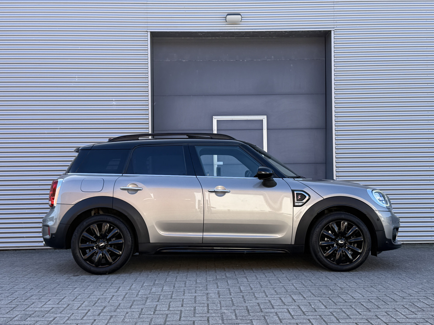 MINI