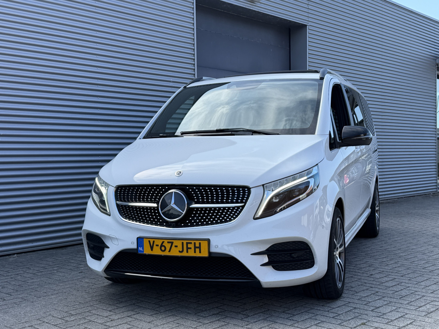 Mercedes-Benz Mercedes-Benz