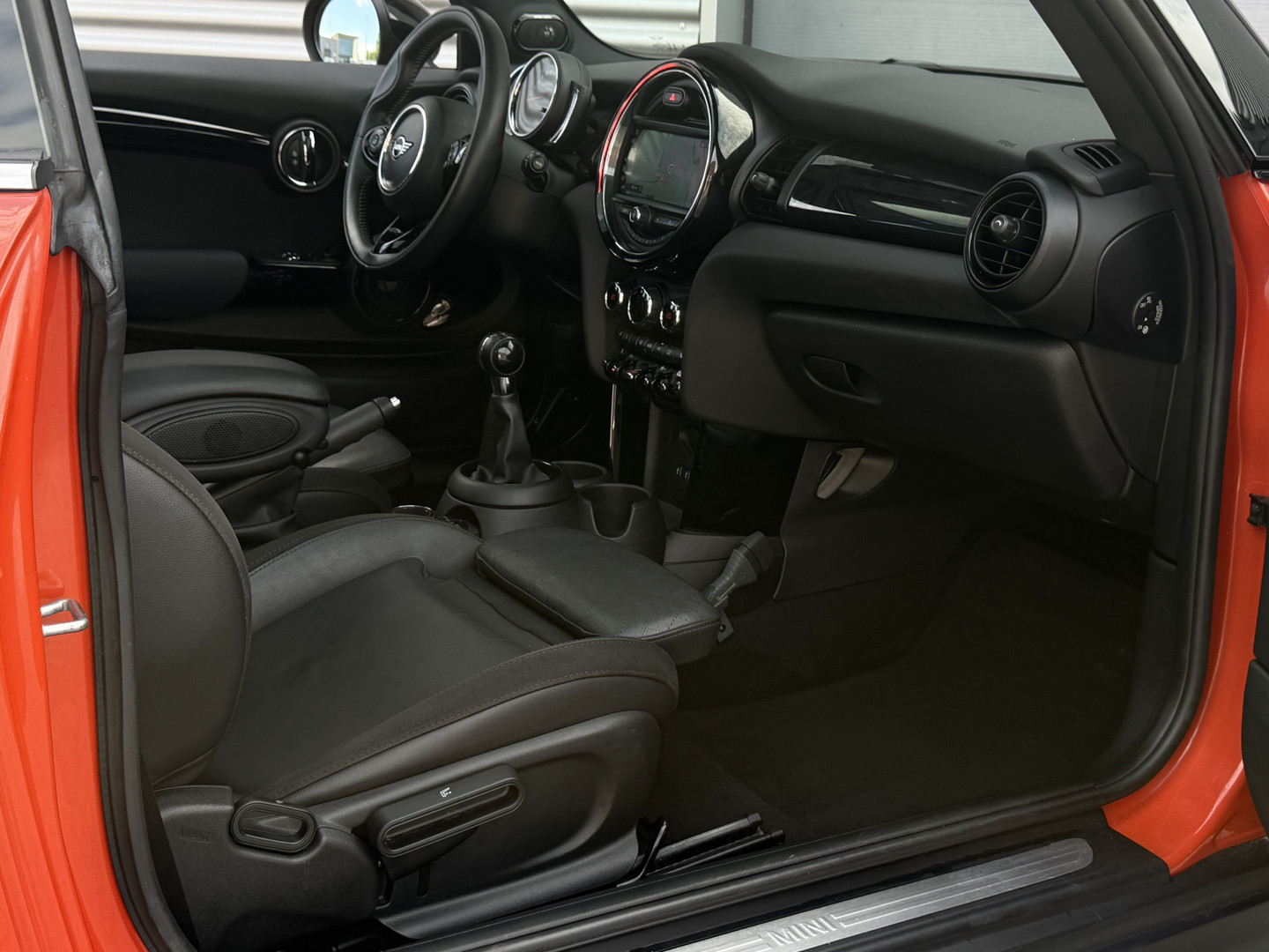 MINI MINI