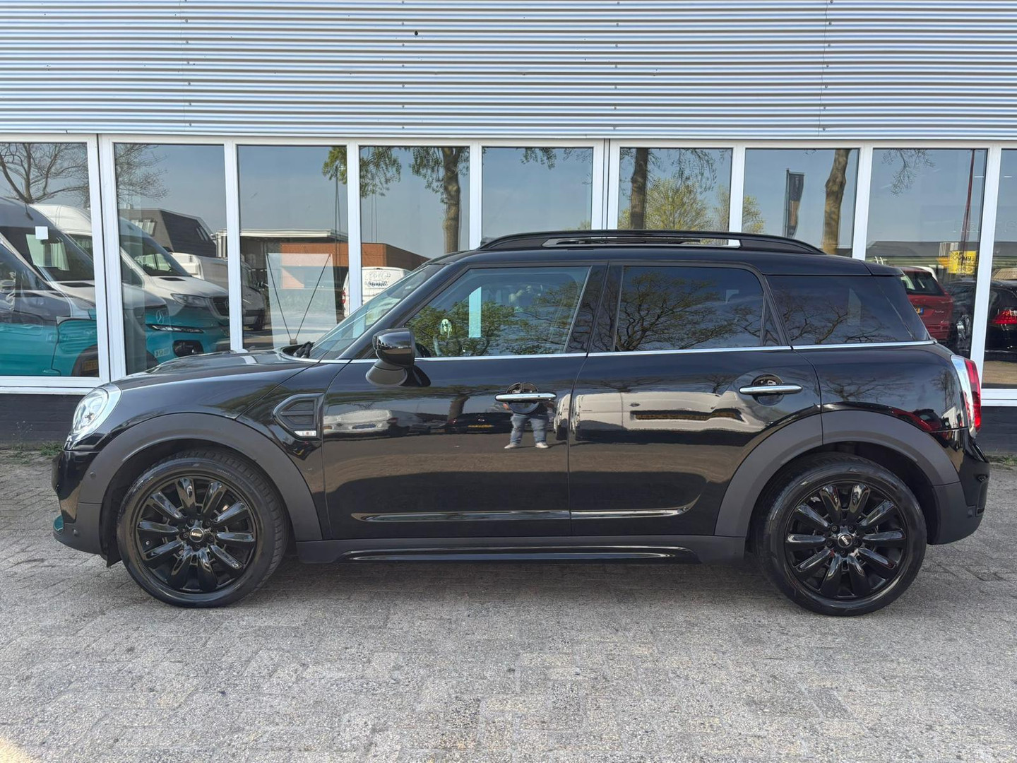 MINI MINI