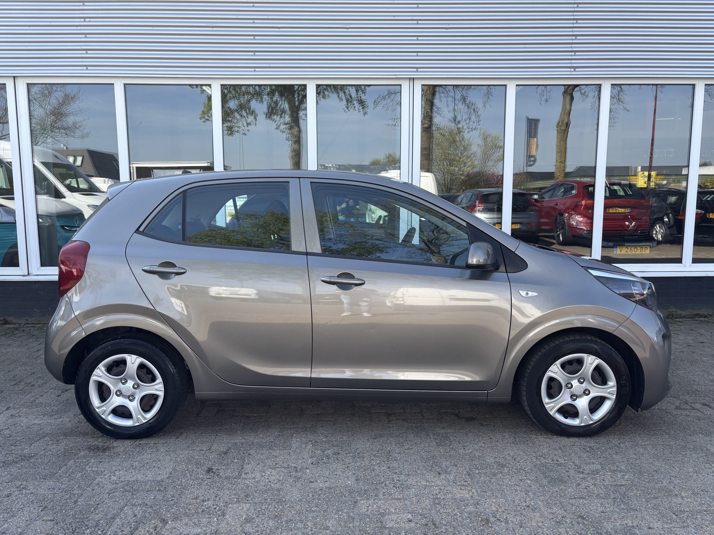 Kia
