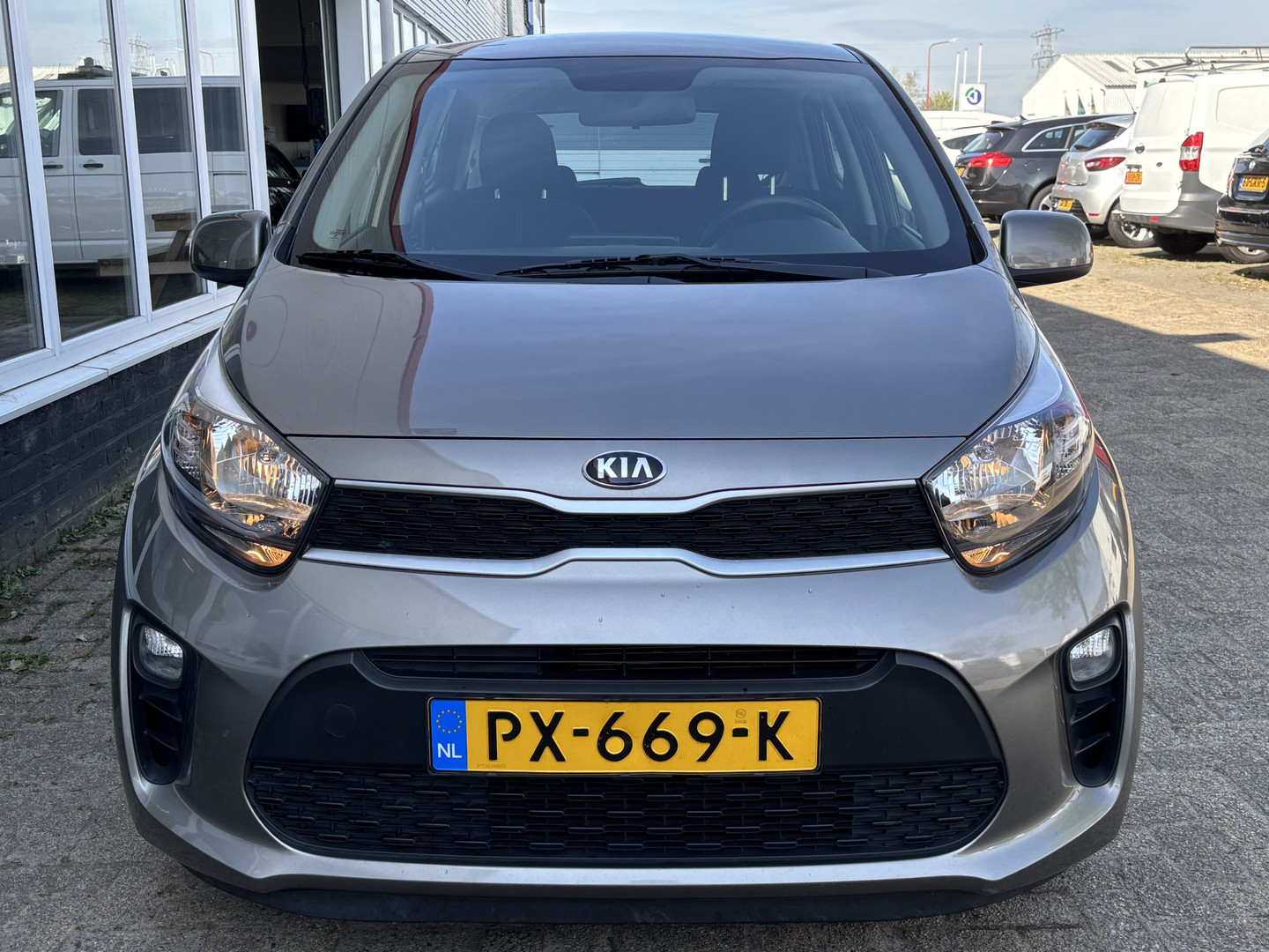 Kia