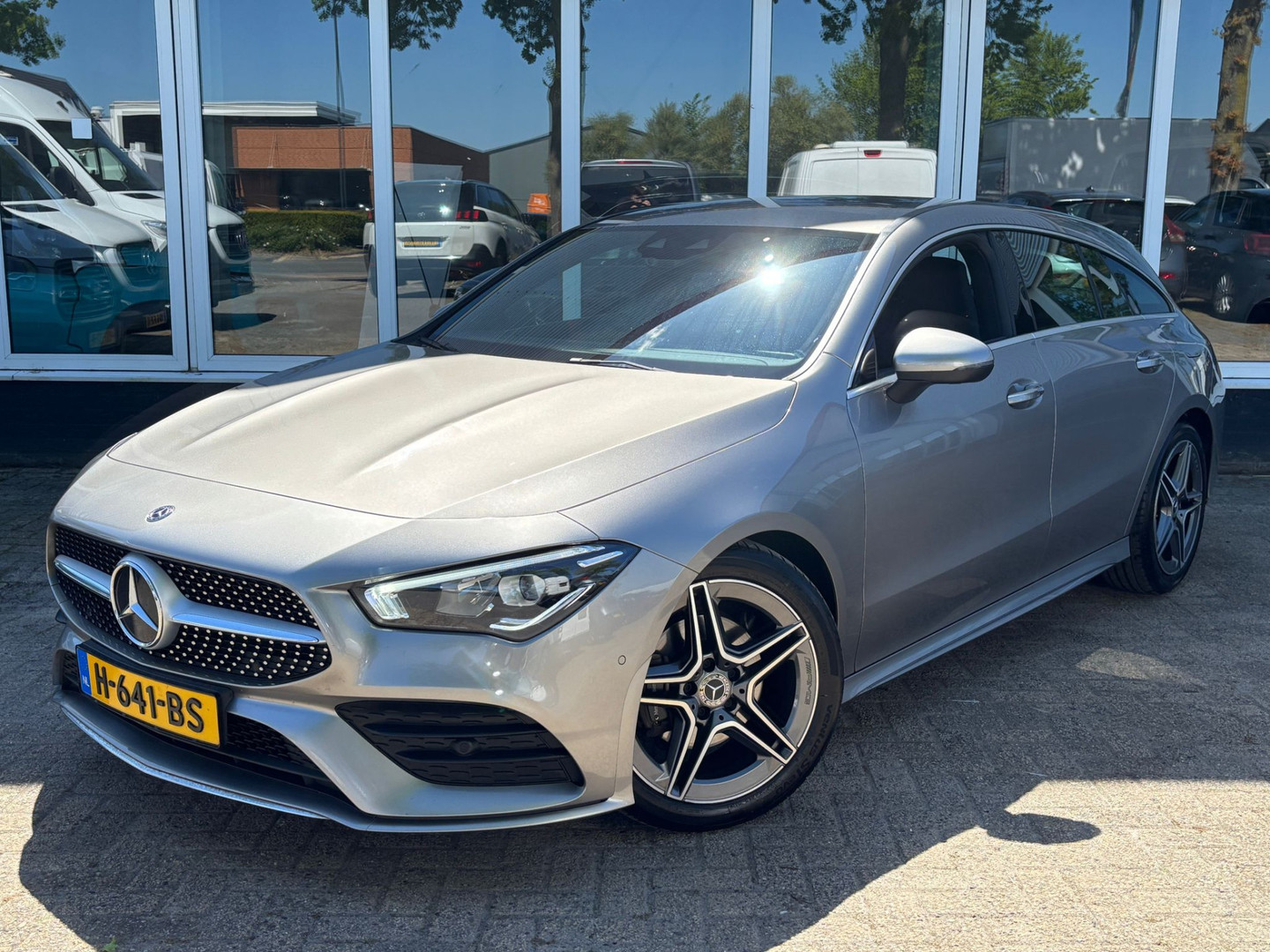 Mercedes-Benz Mercedes-Benz