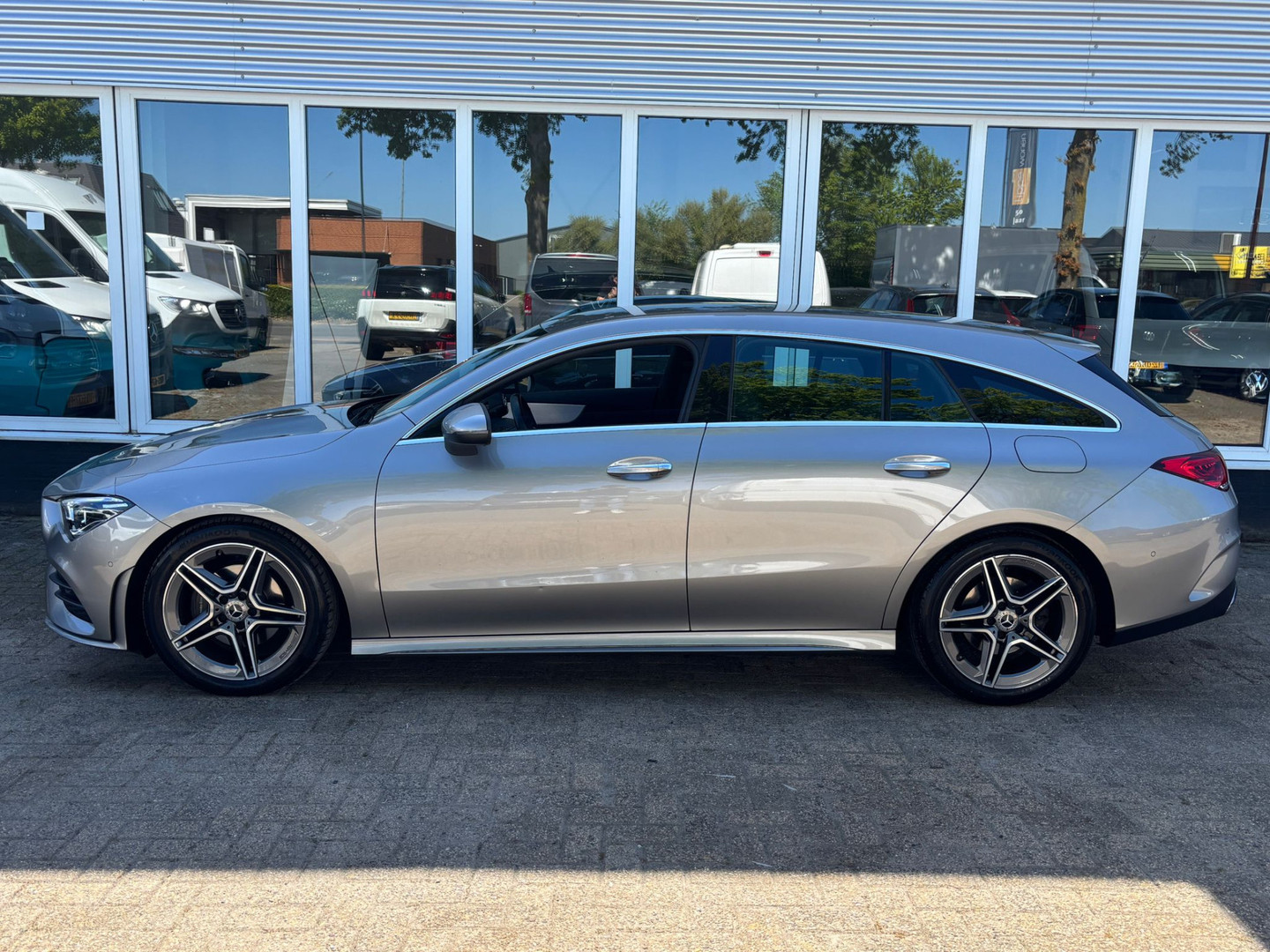 Mercedes-Benz Mercedes-Benz