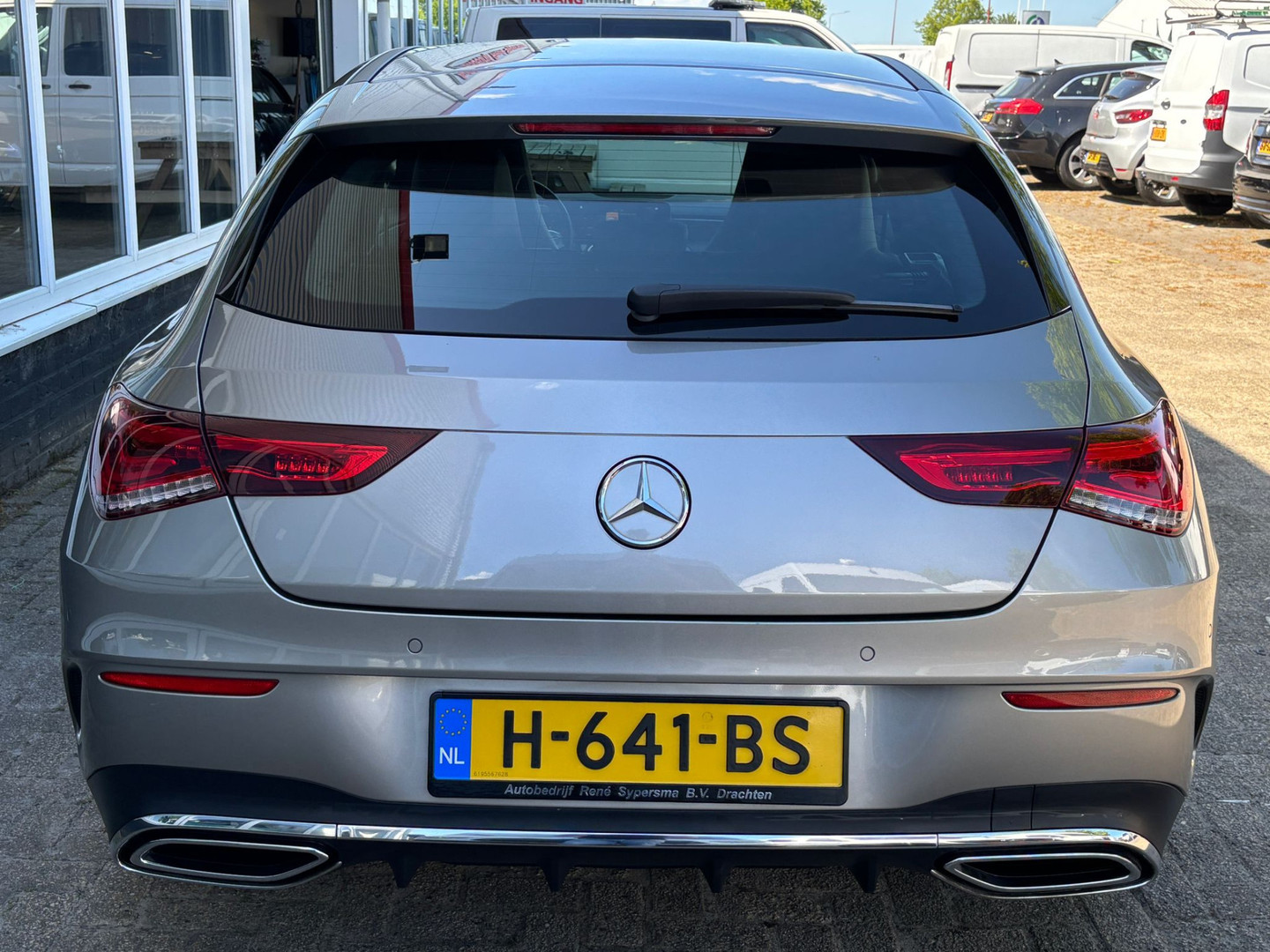 Mercedes-Benz Mercedes-Benz