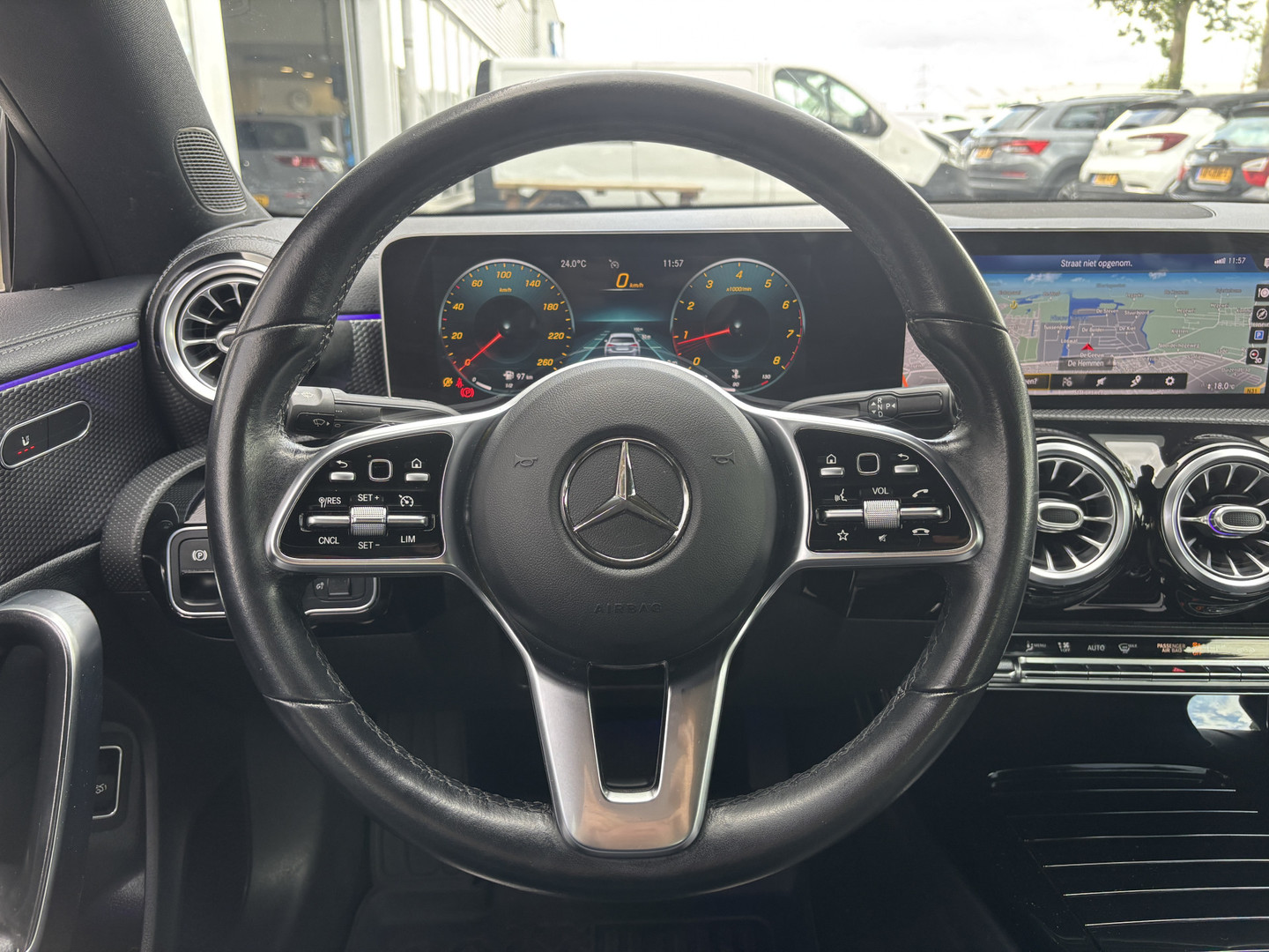 Mercedes-Benz Mercedes-Benz