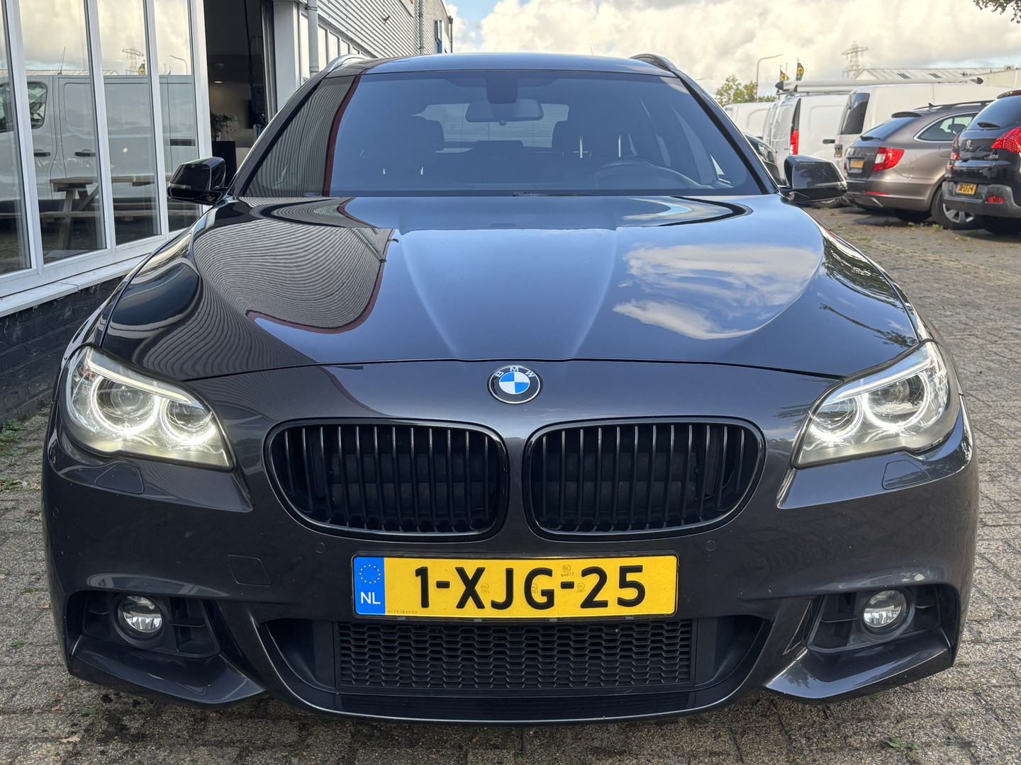 BMW BMW