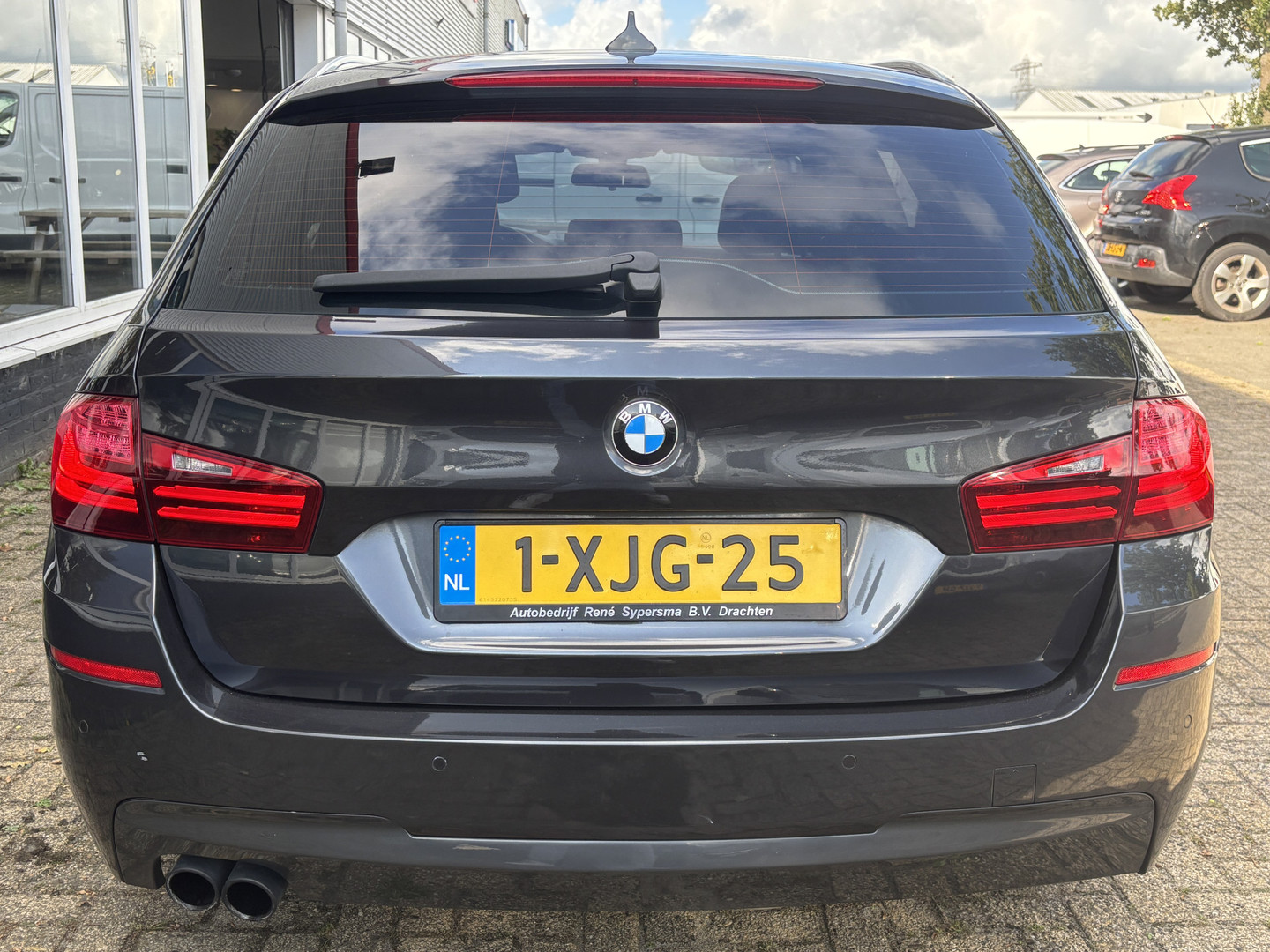 BMW BMW