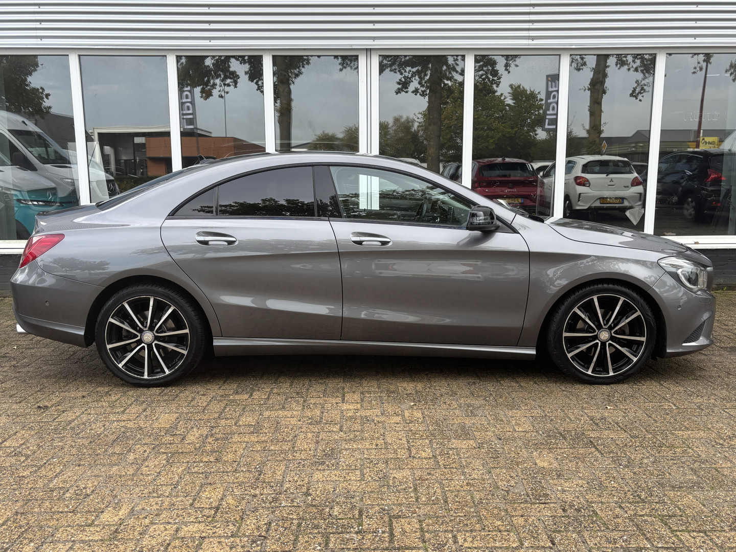 Mercedes-Benz
