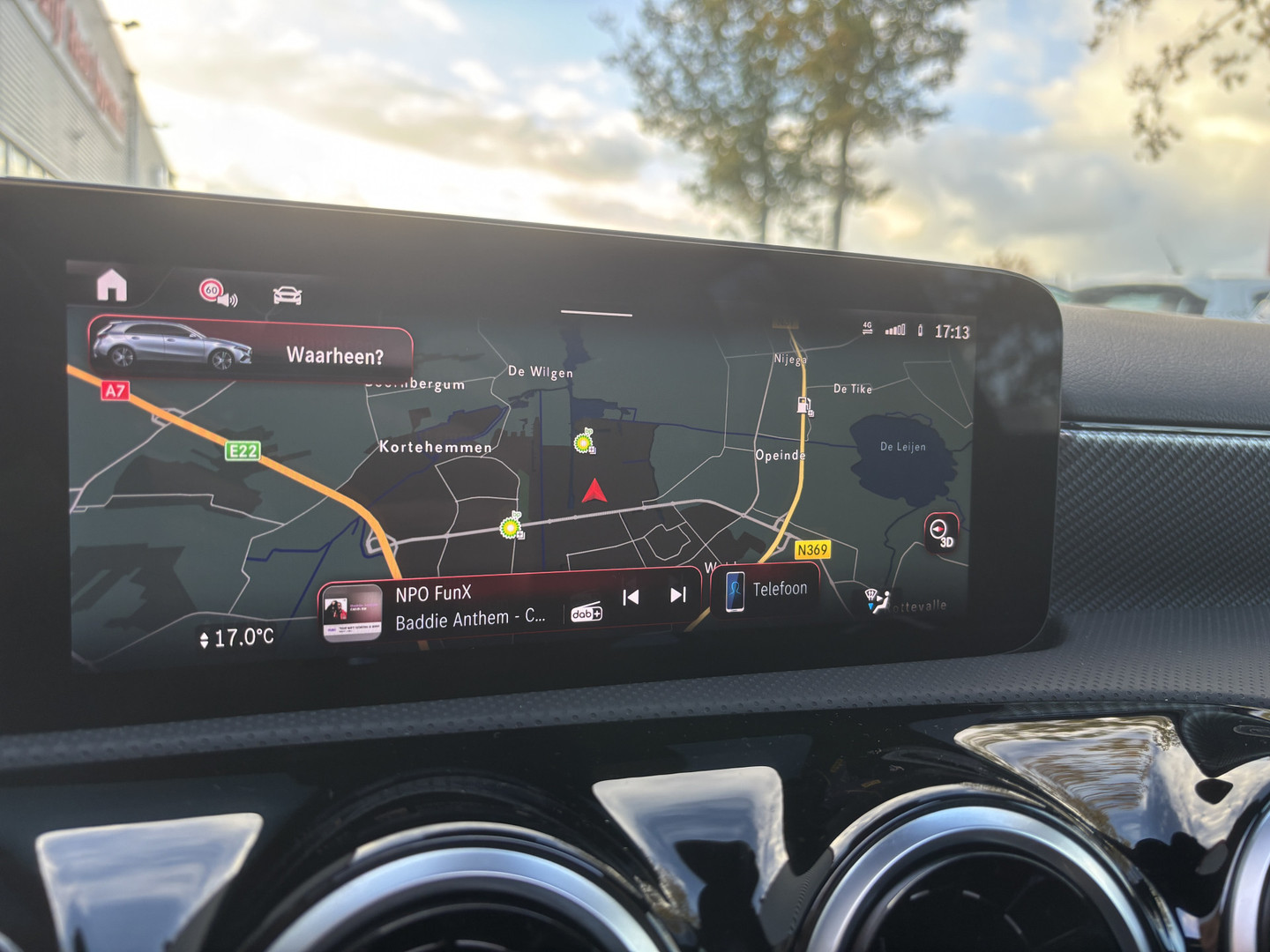 Mercedes-Benz Mercedes-Benz