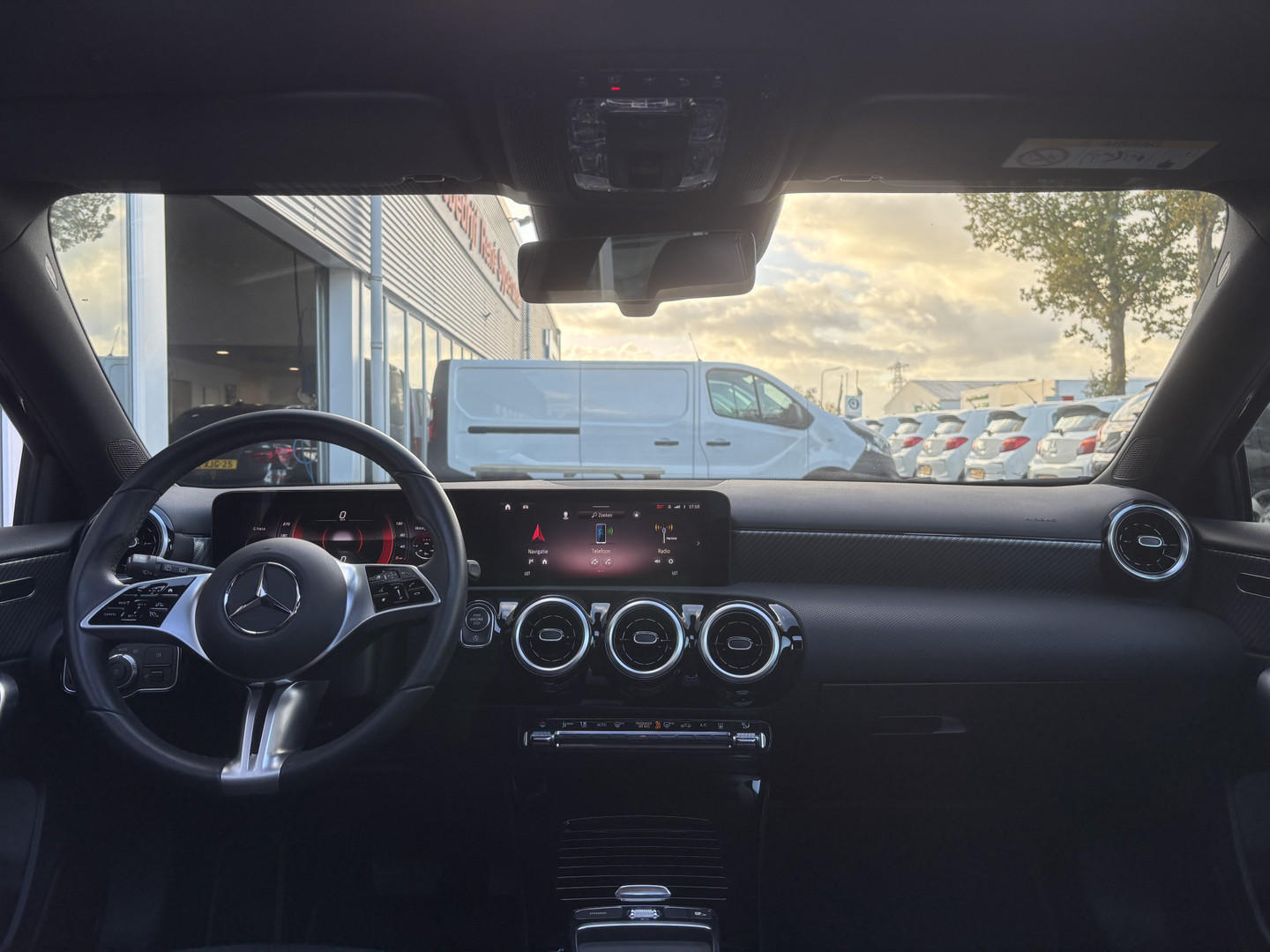 Mercedes-Benz Mercedes-Benz