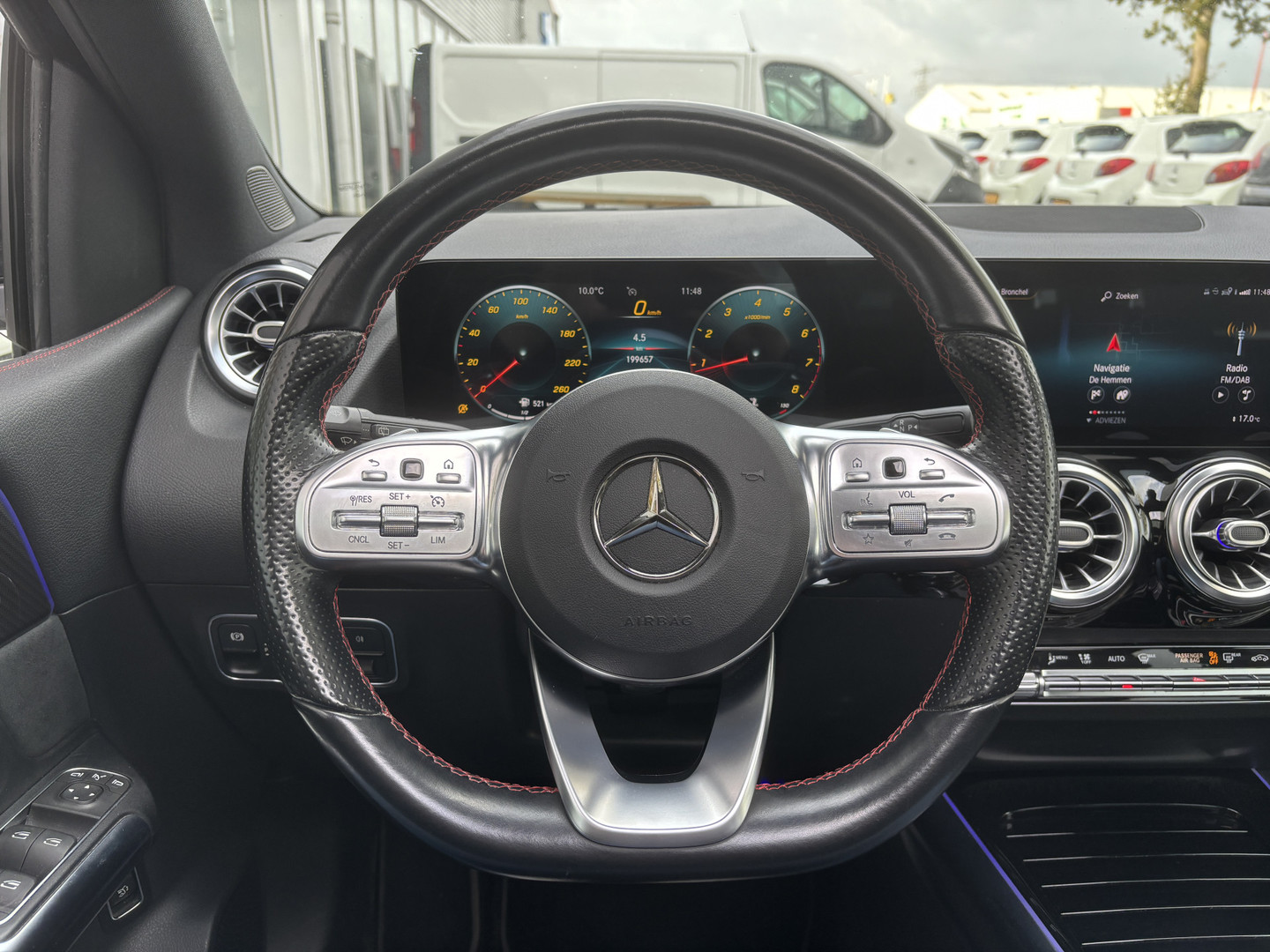 Mercedes-Benz Mercedes-Benz