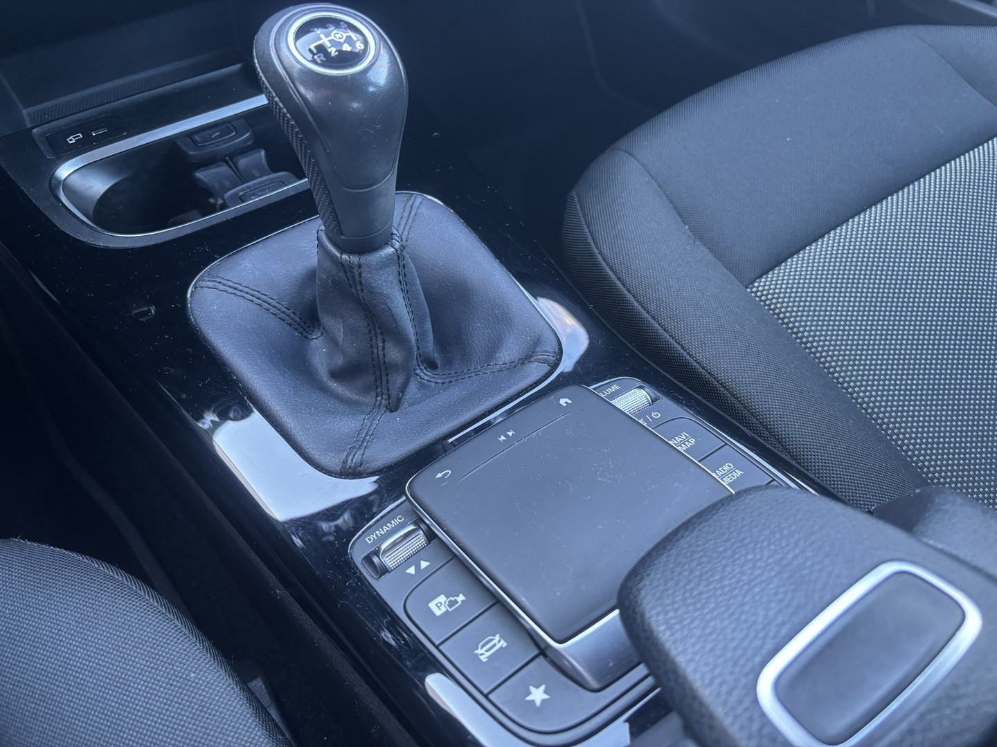 Mercedes-Benz Mercedes-Benz